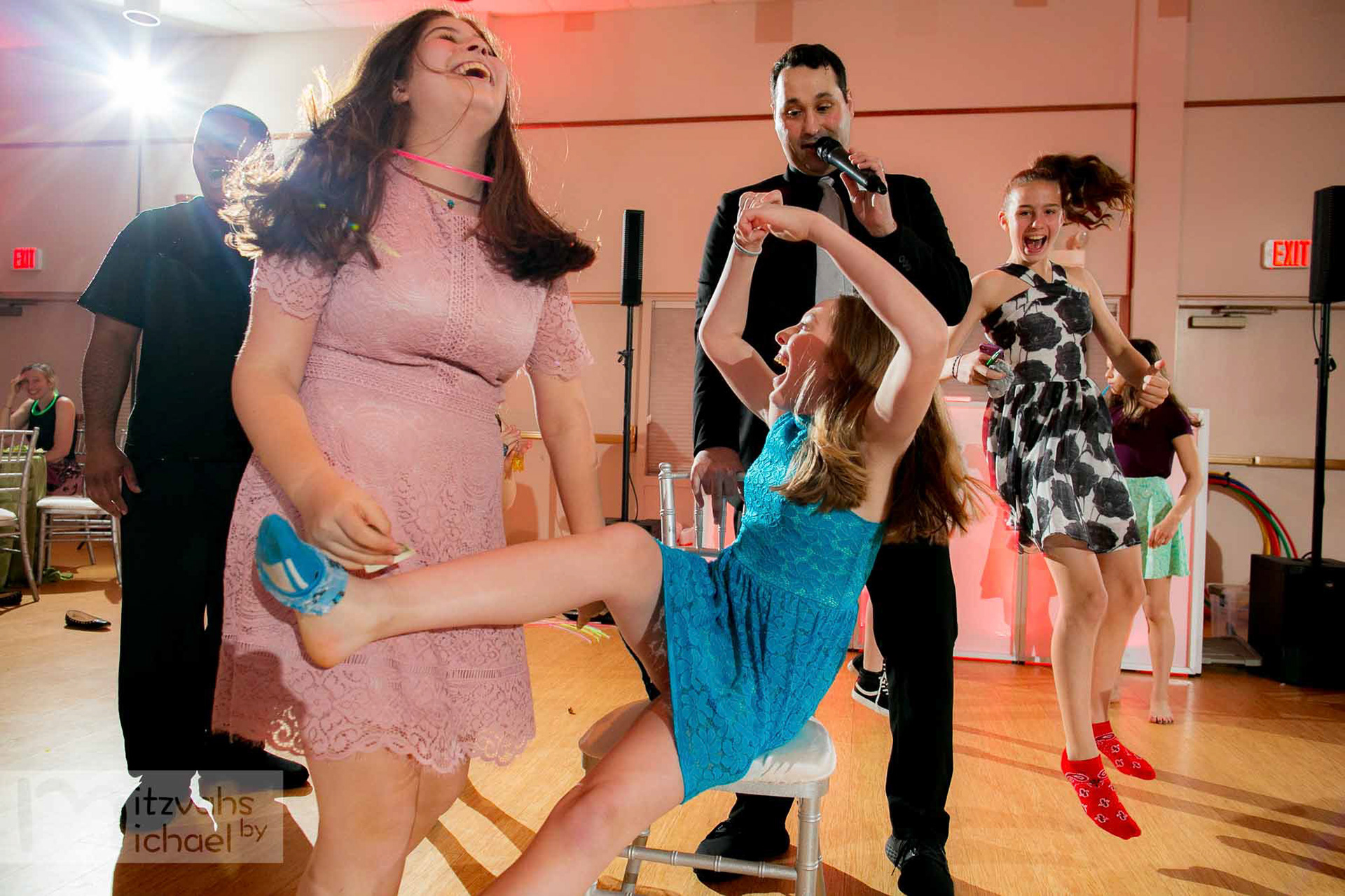 Rachel's Agudas Achim, Alexandria, VA Bat Mitzvah by Mitzvahs by Michael Temchine Photography and Pop Color Events.