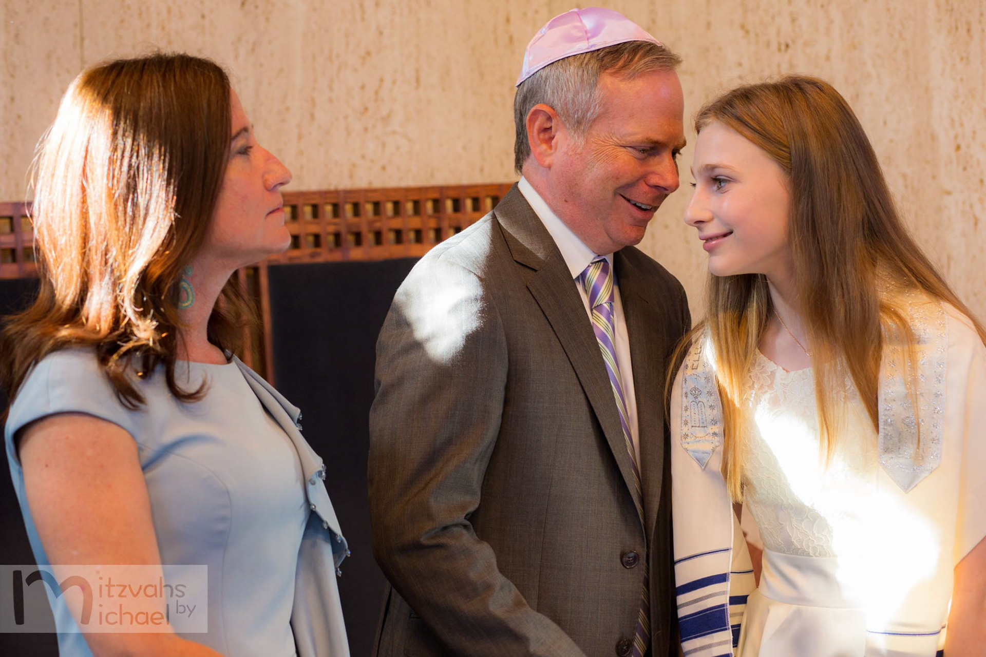 Sydney’s Bat Mitzvah portraits at Temple Rodef Shalom.
