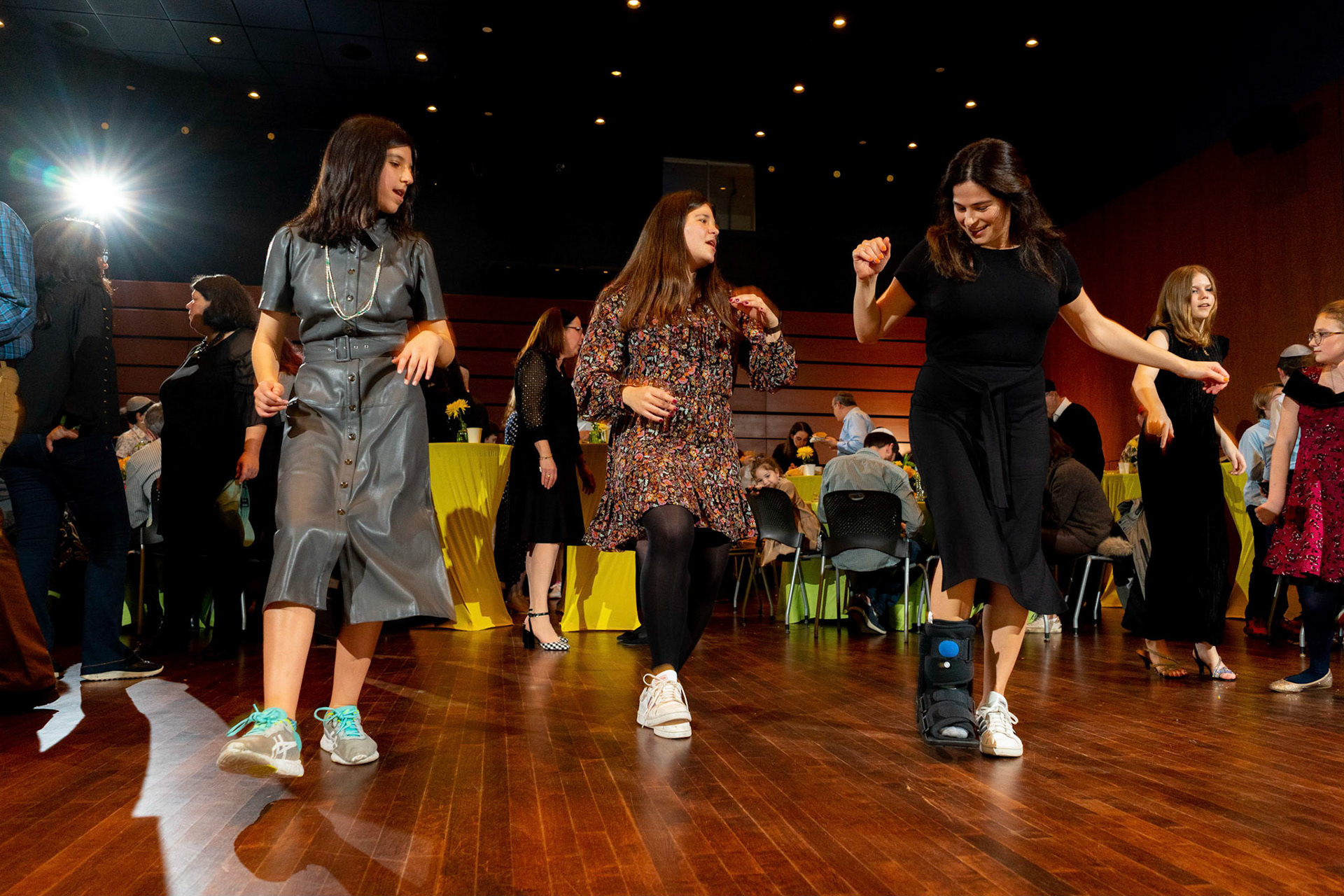 Rebecca’s Ohev Shalom and DC JCC bat mitzvah portraits and party on Friday, November 11th and 12th, 2022.
