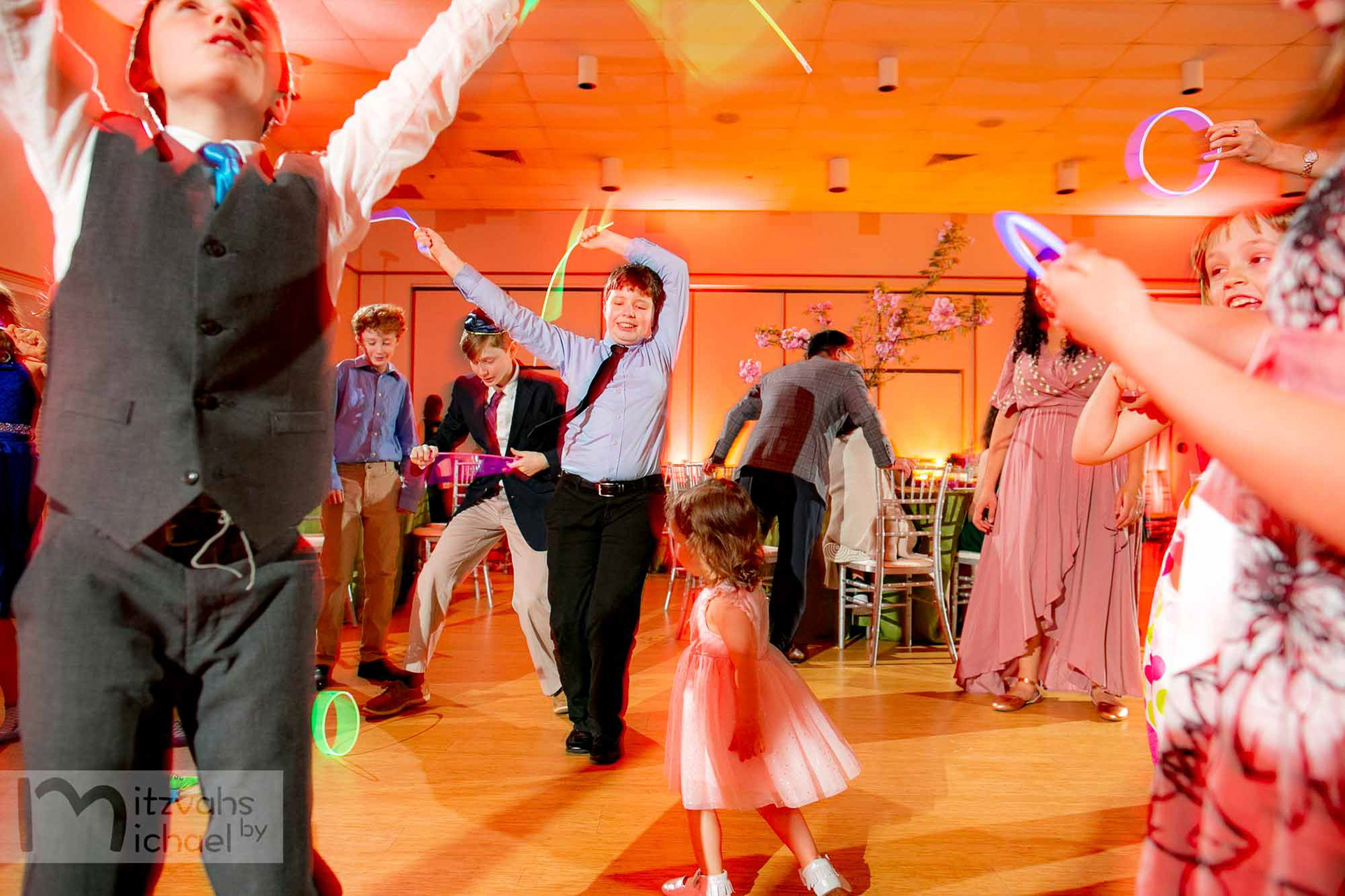 Rachel's Agudas Achim, Alexandria, VA Bat Mitzvah by Mitzvahs by Michael Temchine Photography and Pop Color Events.