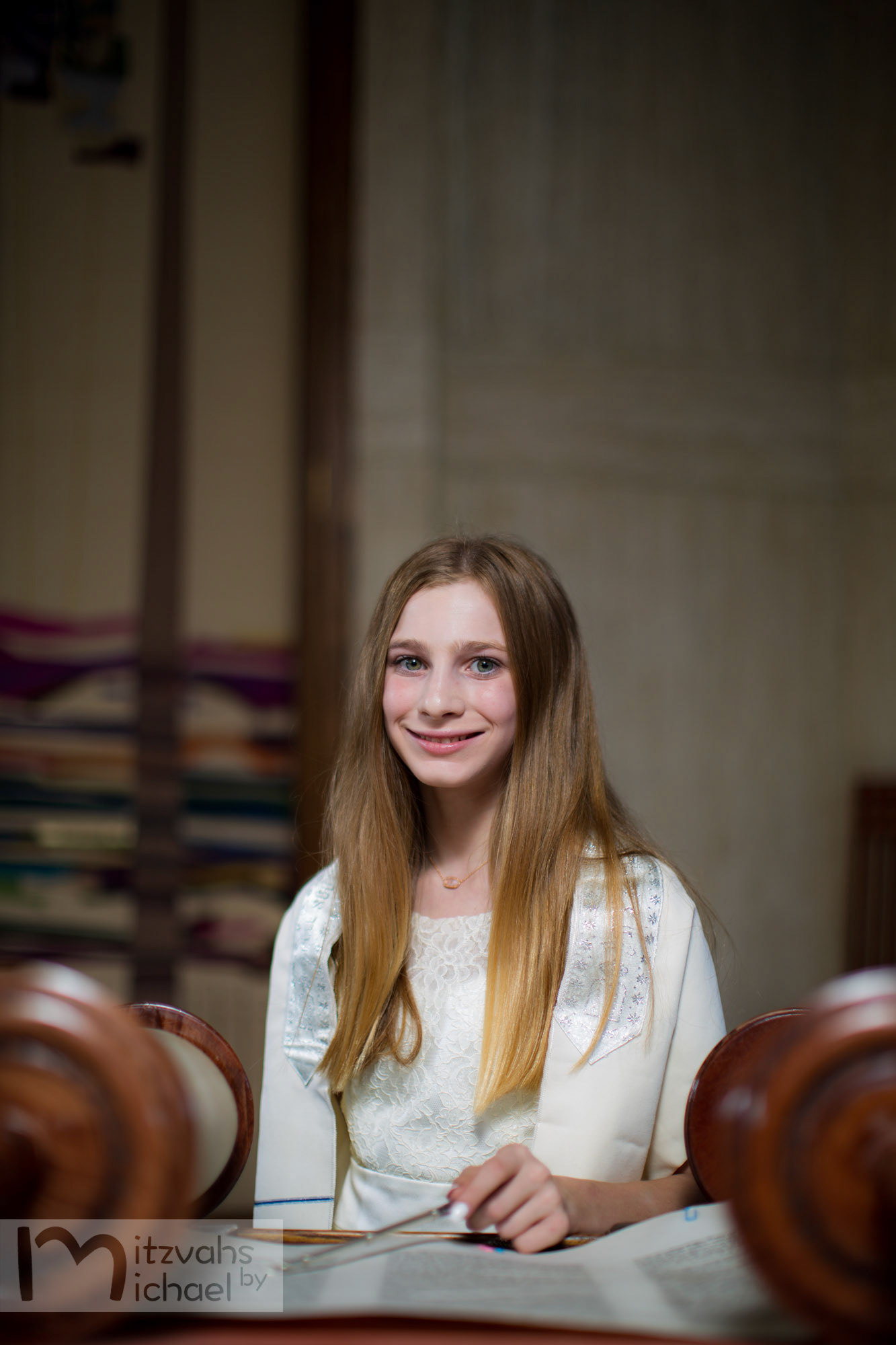 Sydney’s Bat Mitzvah portraits at Temple Rodef Shalom.