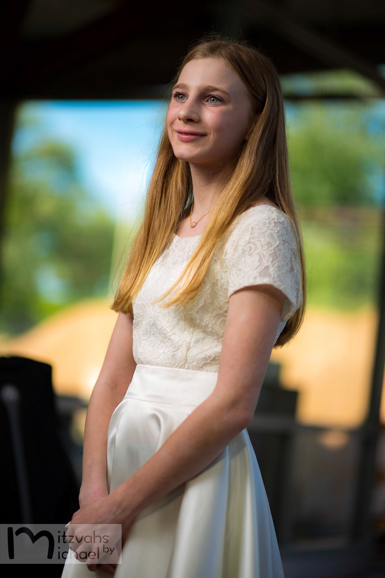 Sydney’s Bat Mitzvah portraits at Temple Rodef Shalom.