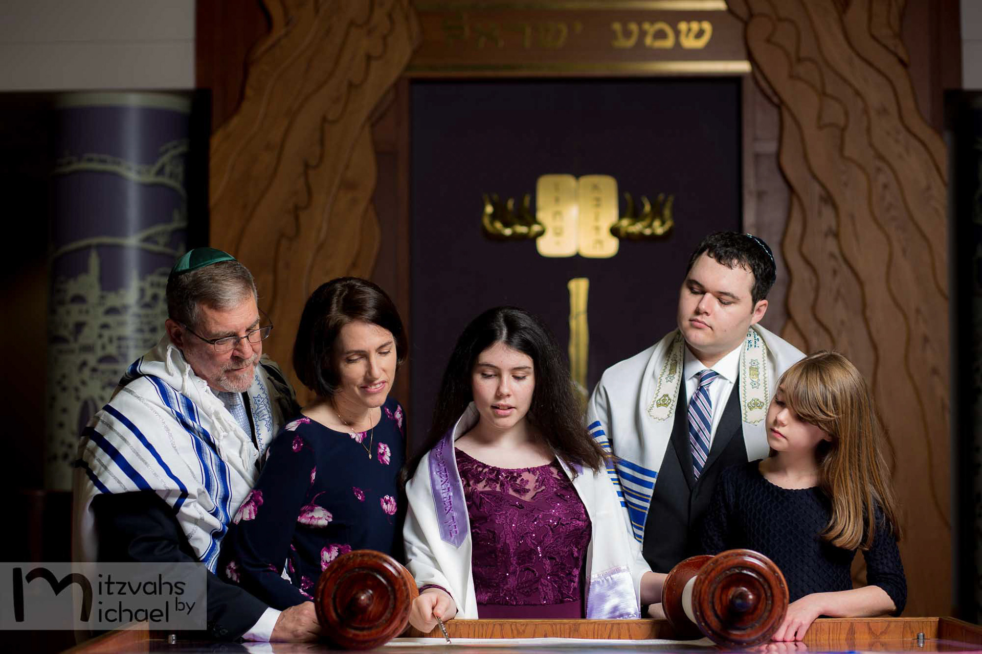 Rachel's Agudas Achim, Alexandria, VA Bat Mitzvah by Mitzvahs by Michael Temchine Photography and Pop Color Events.