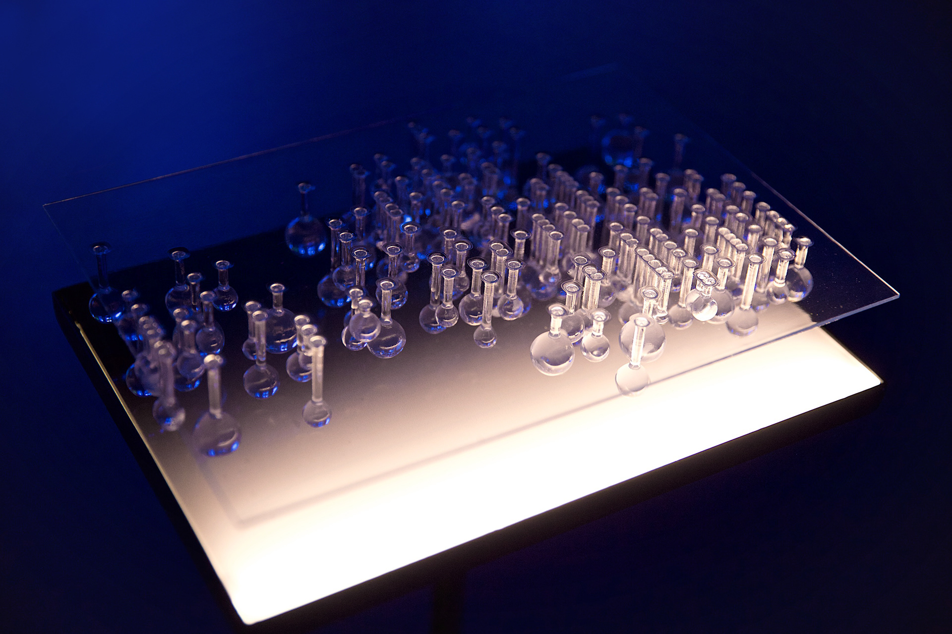 3D resin print on metal stand with LED lighting - 24cm x 17cm x 4cm