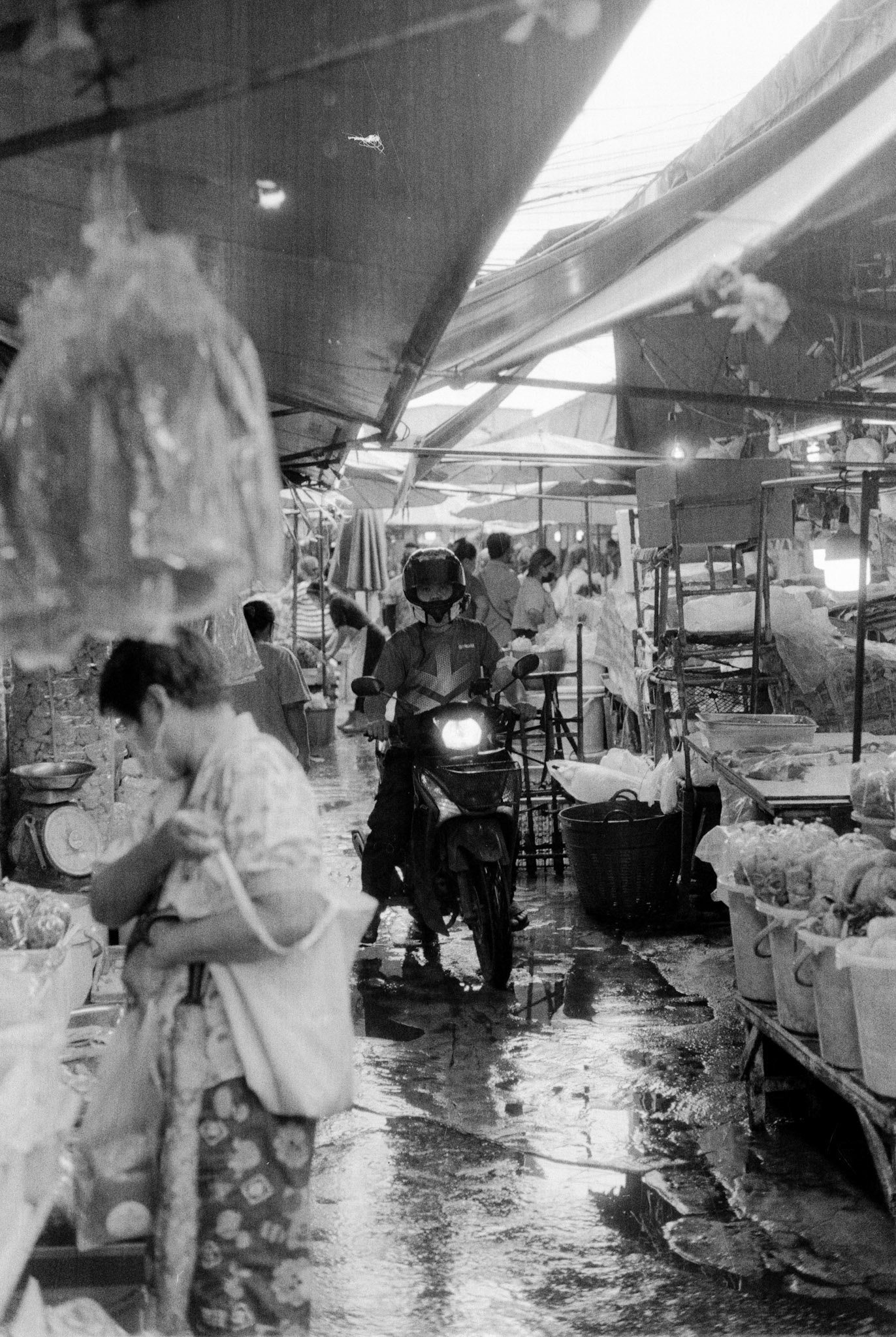 Transport in Khlong Toei