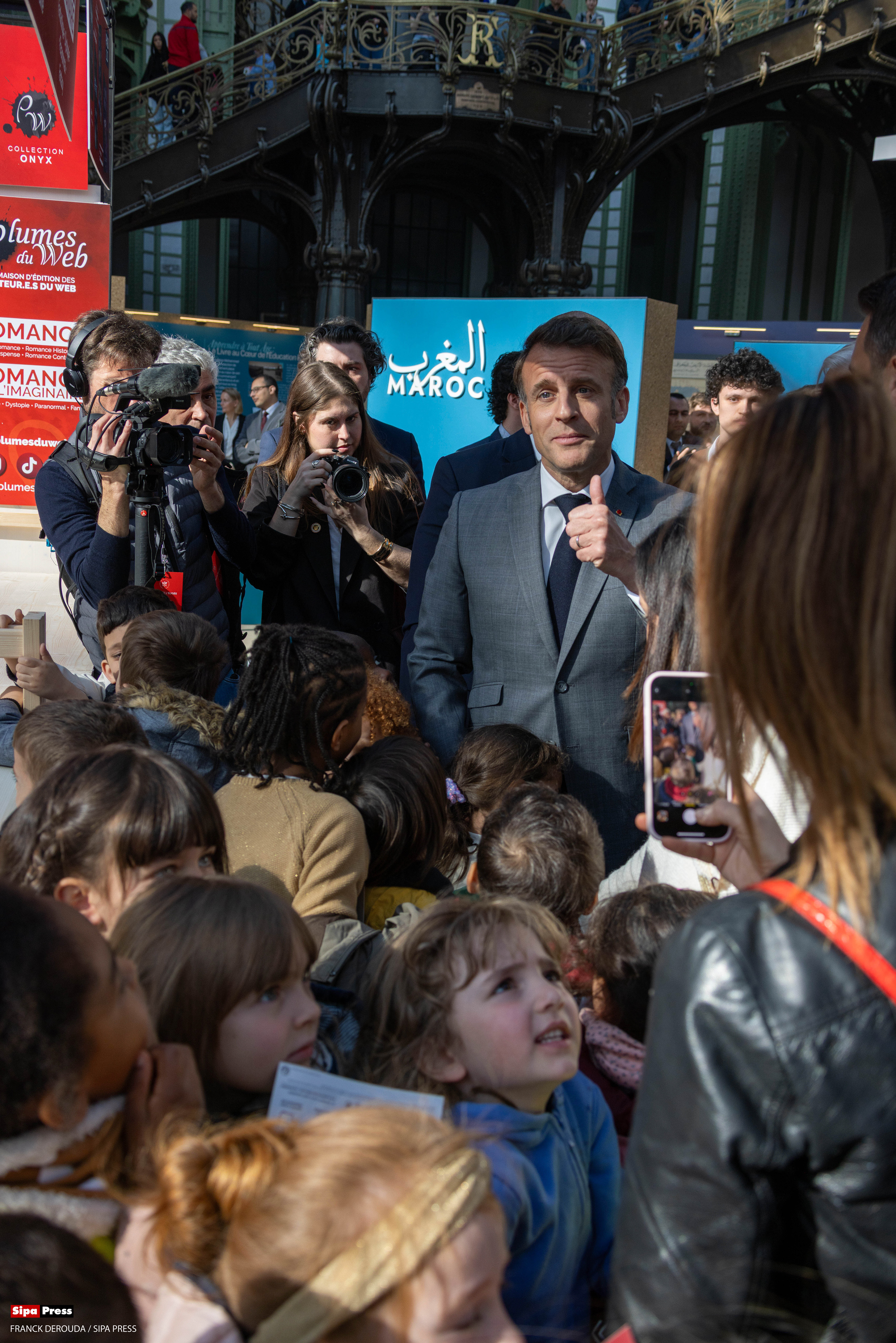 Emmanuel Macron au Festival du Livre