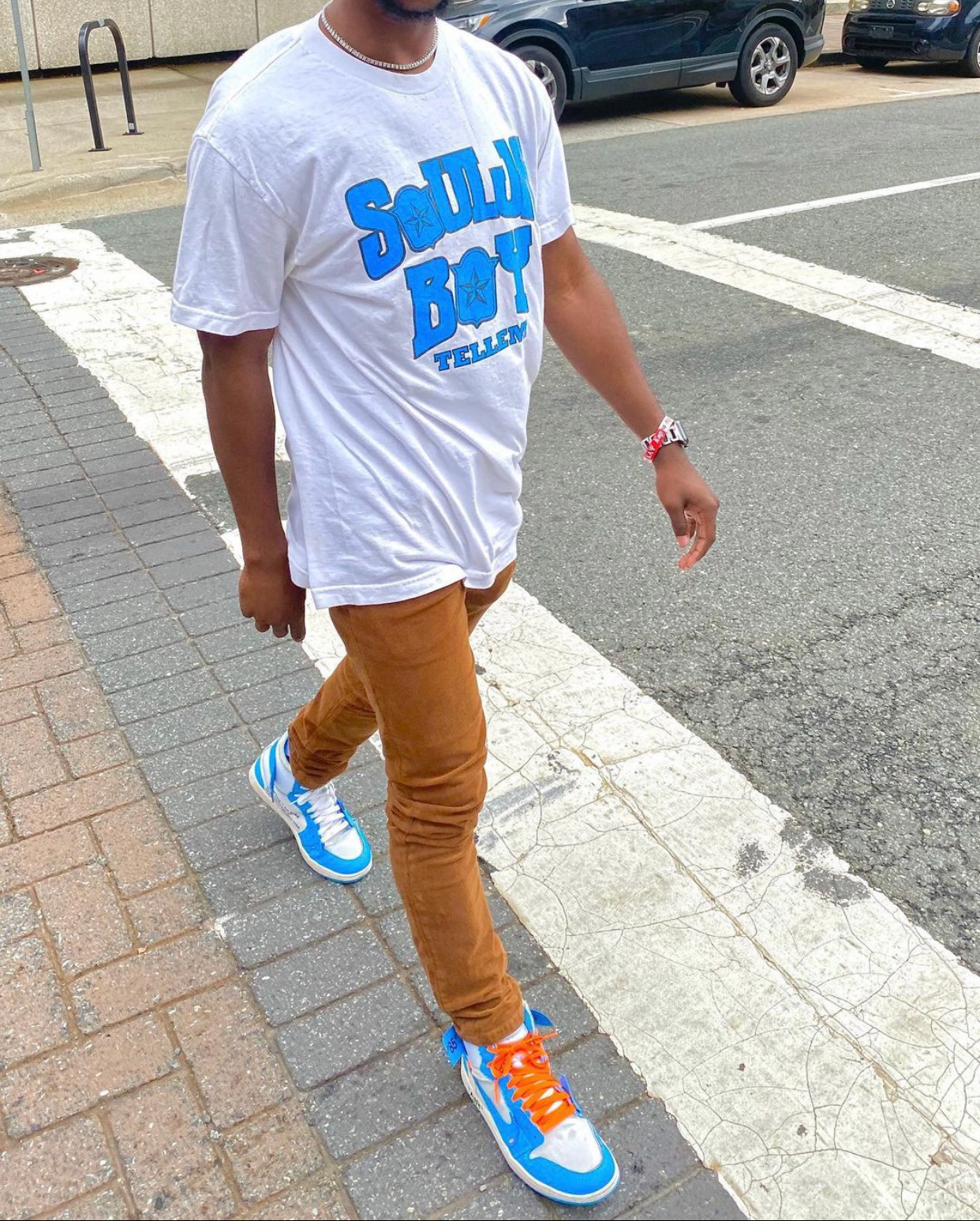 π:Vintage Soulja Boy Tellemπ:Urban Outfitters π:Off White UNC Jordan 1