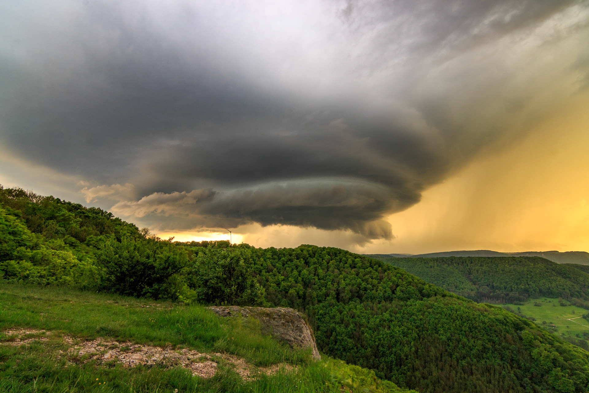 Gewitter und Superzelle Hohen Neuffen Mai