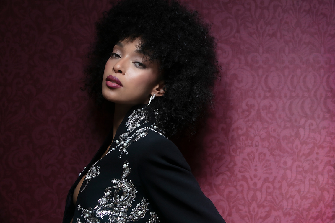 EDITORIAL COUTURE FASHION SPIDER MAGAZINE