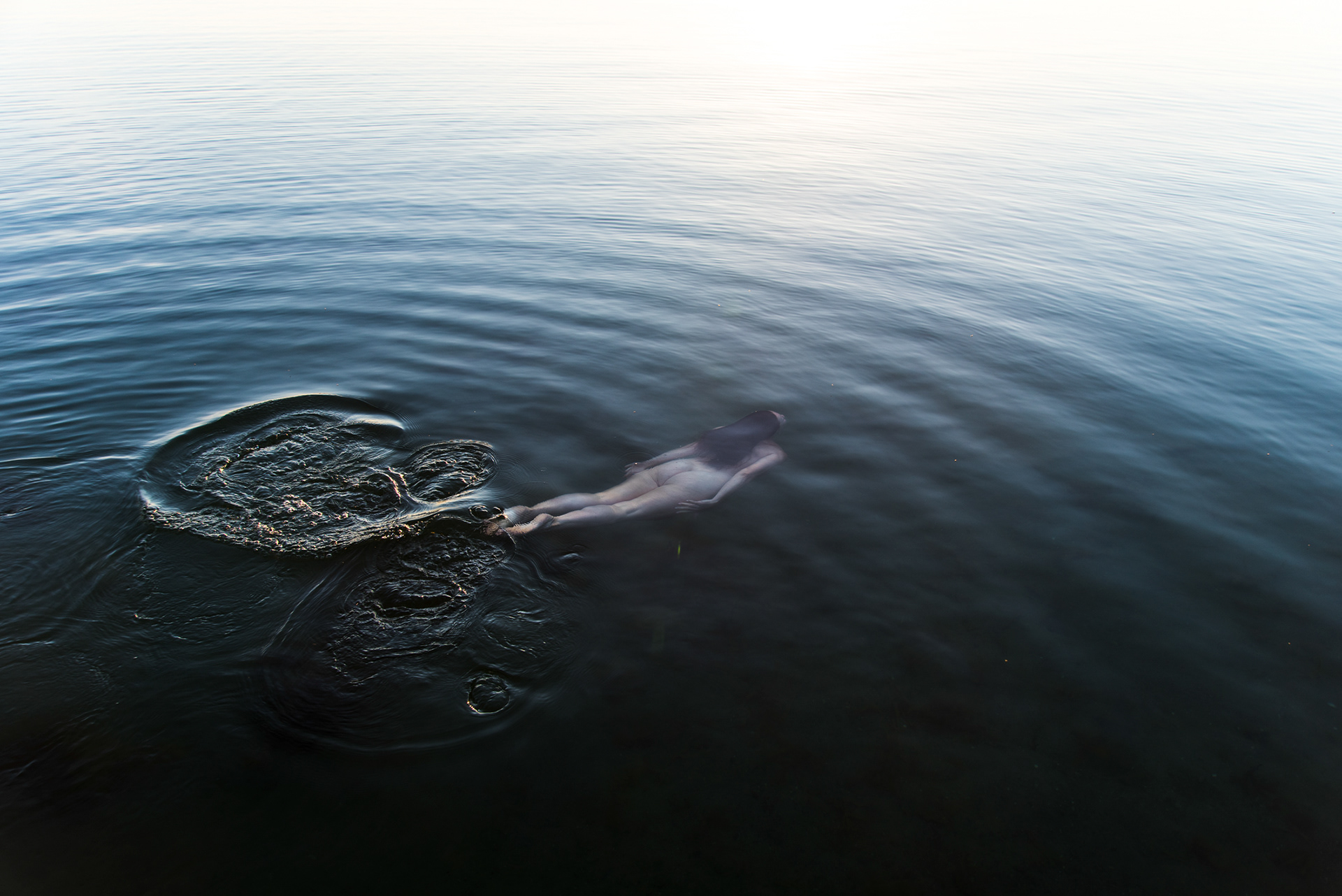 Nude swimming - Morning swim - Øresund in Denmark - photo Martin Kaufmann 