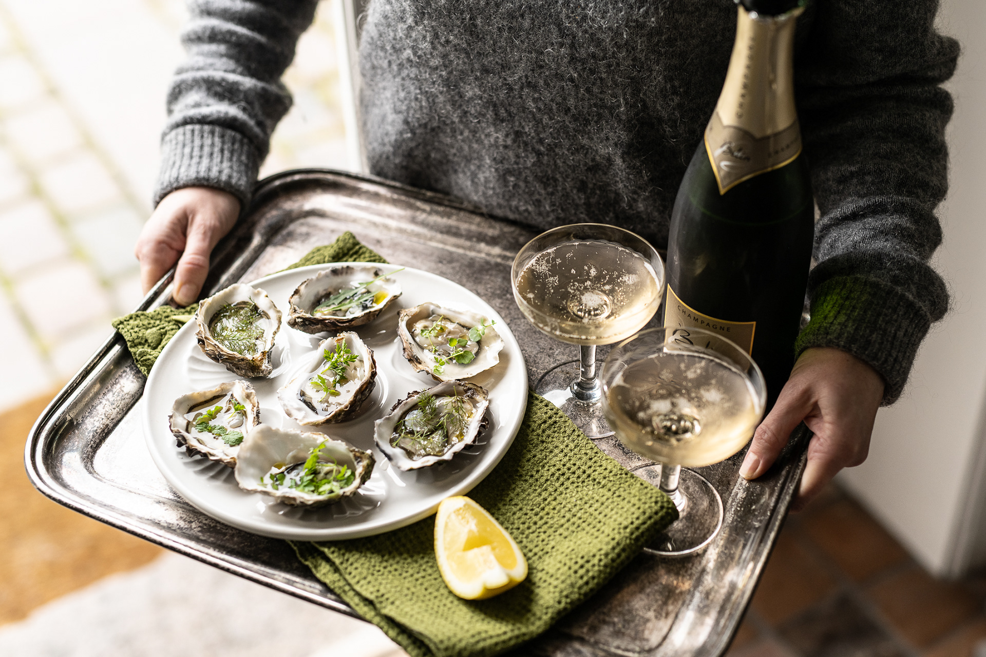 Oysters and champagne - from shooting Løgismose Magazine - photo Martin Kaufmann