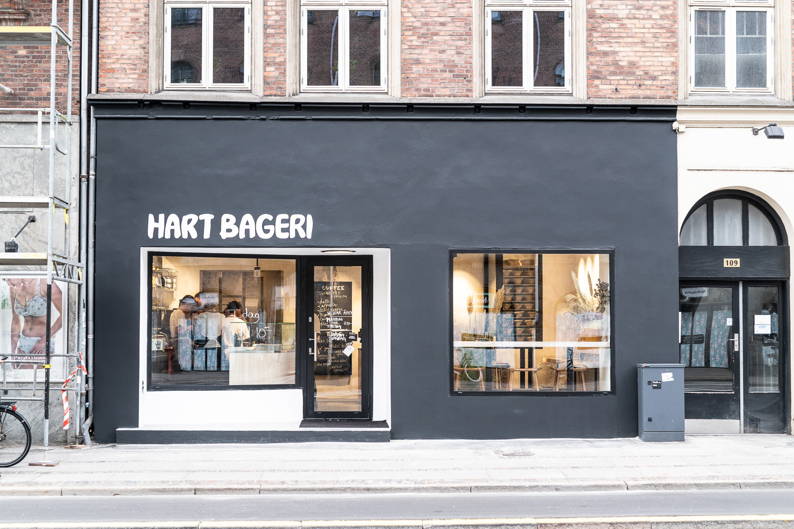 Hart Bageri in Copenhagen - editorial for EATER - photo Martin Kaufmann