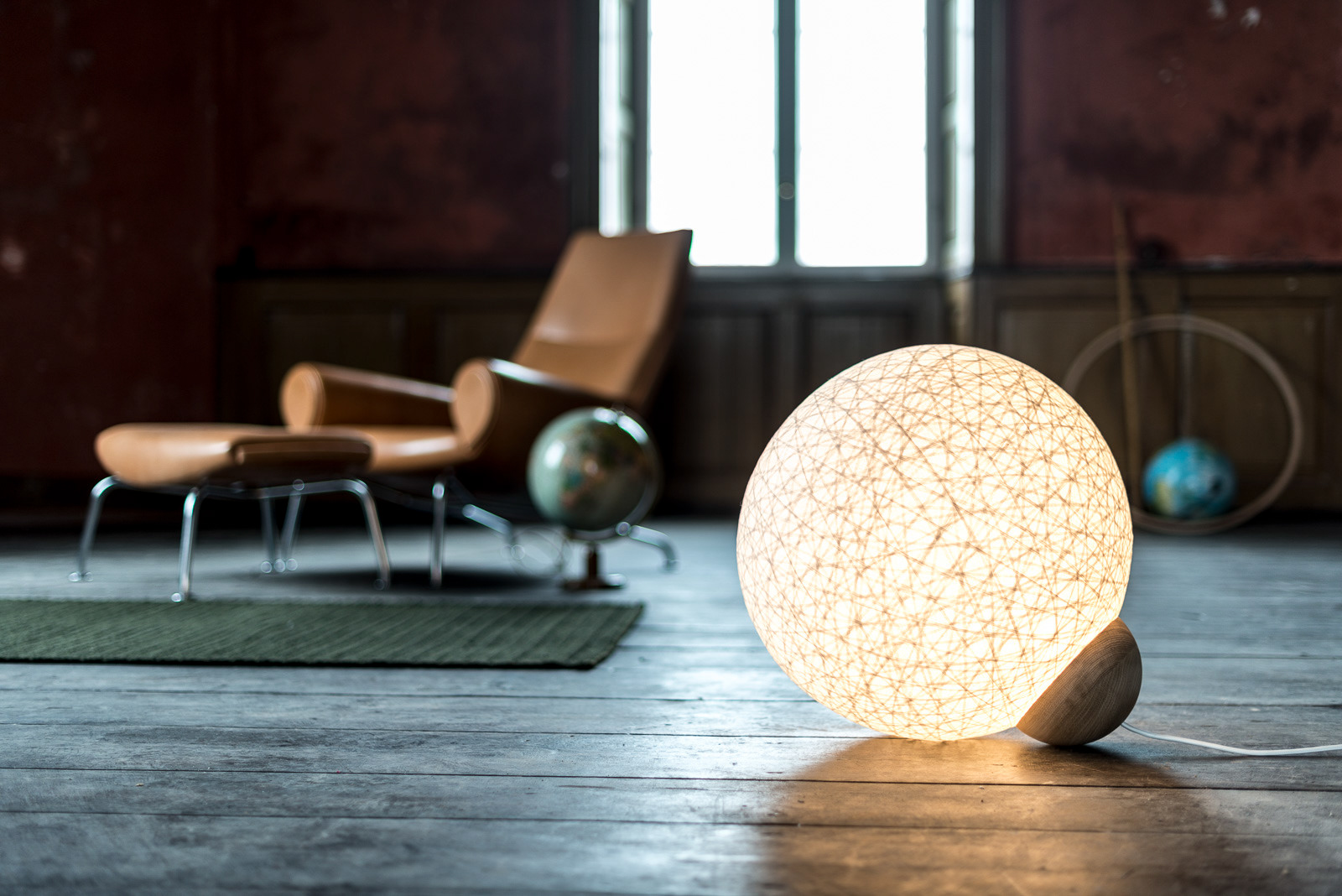 Working with Vasanthi and stylist Sanne Korsholm on lifestyle and product images of lamps including Yarnbomb designed by Tine Mouritsen - photo Martin Kaufmann