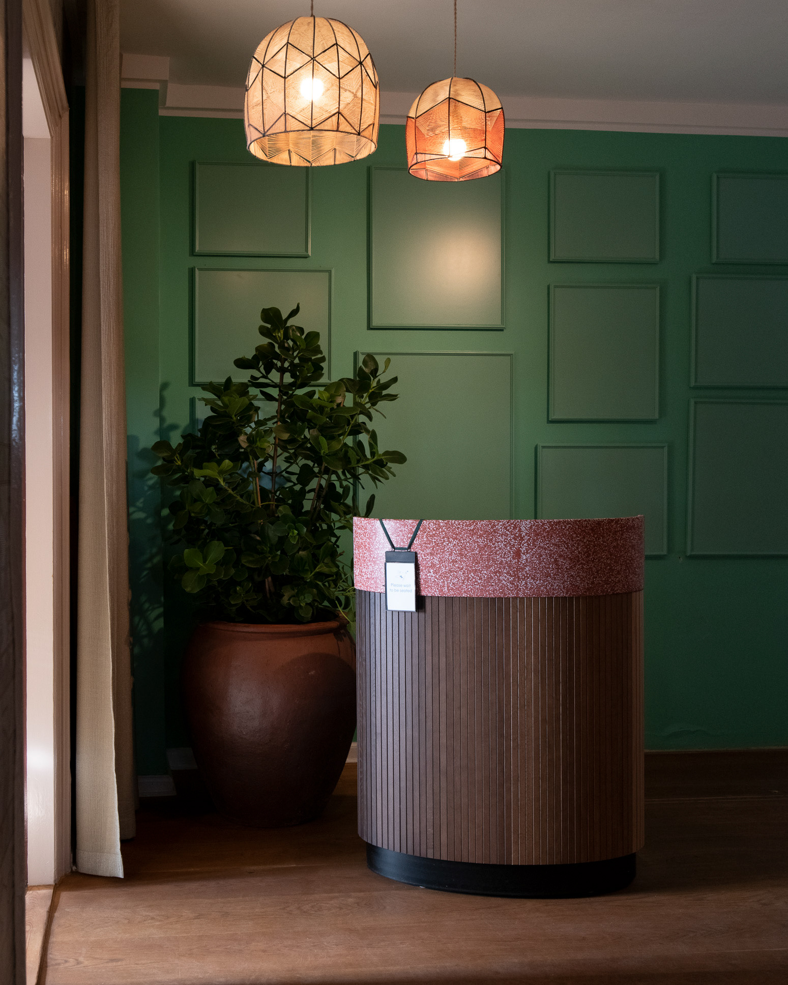 Entrance - Restaurant Lola in Copenhagen - photo Martin Kaufmann