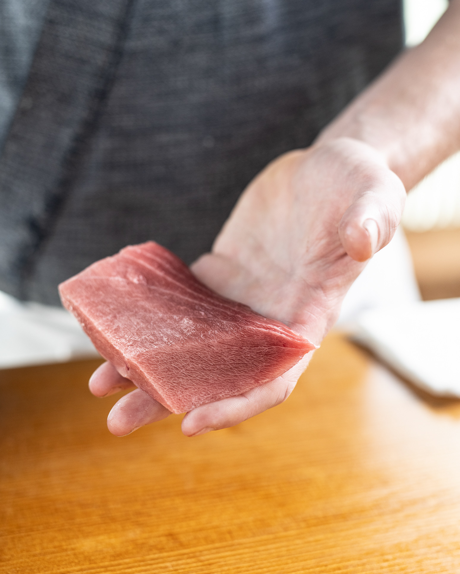 Mads Battefeld making sashimi - at Sushi Anaba