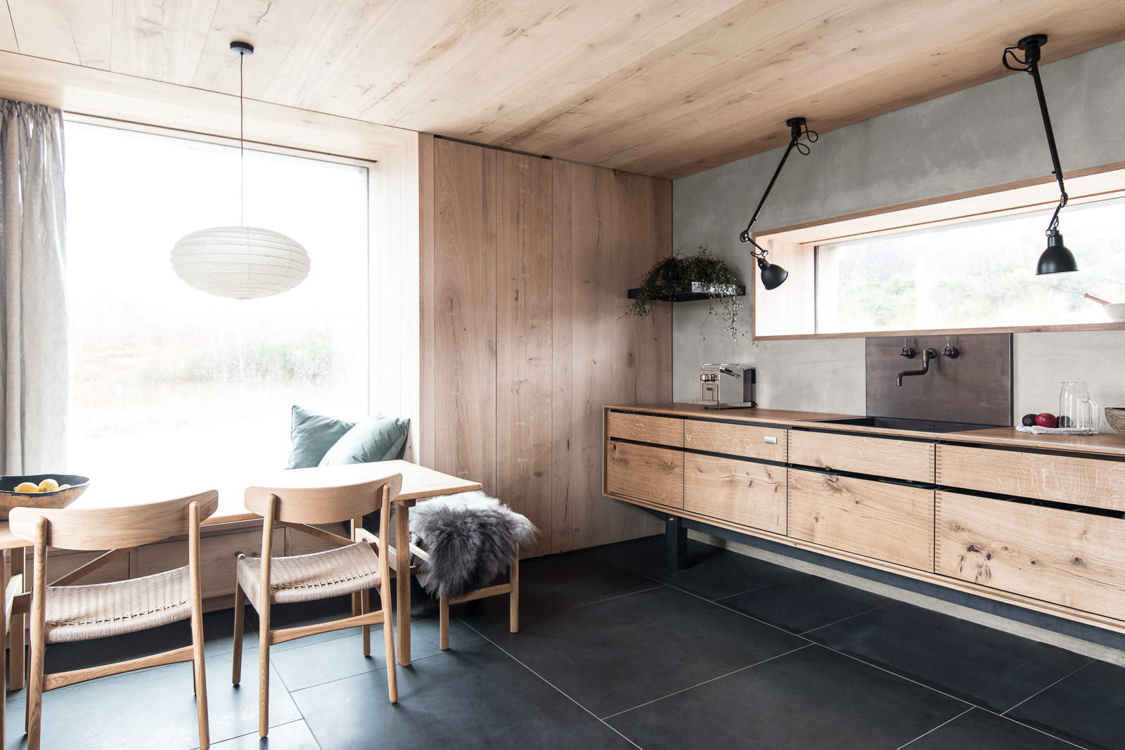 Kitchen - Kyle House, Northern Scotland - photo Martin Kaufmann
