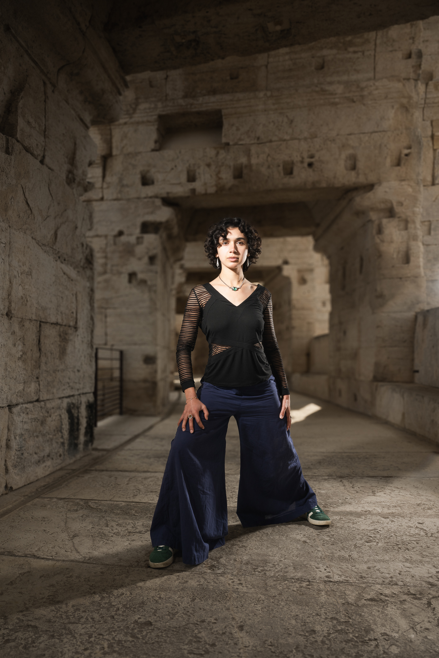 Working with Isis Lambert on portraits - from portrait workshop in Arles, France - photo Martin Kaufmann