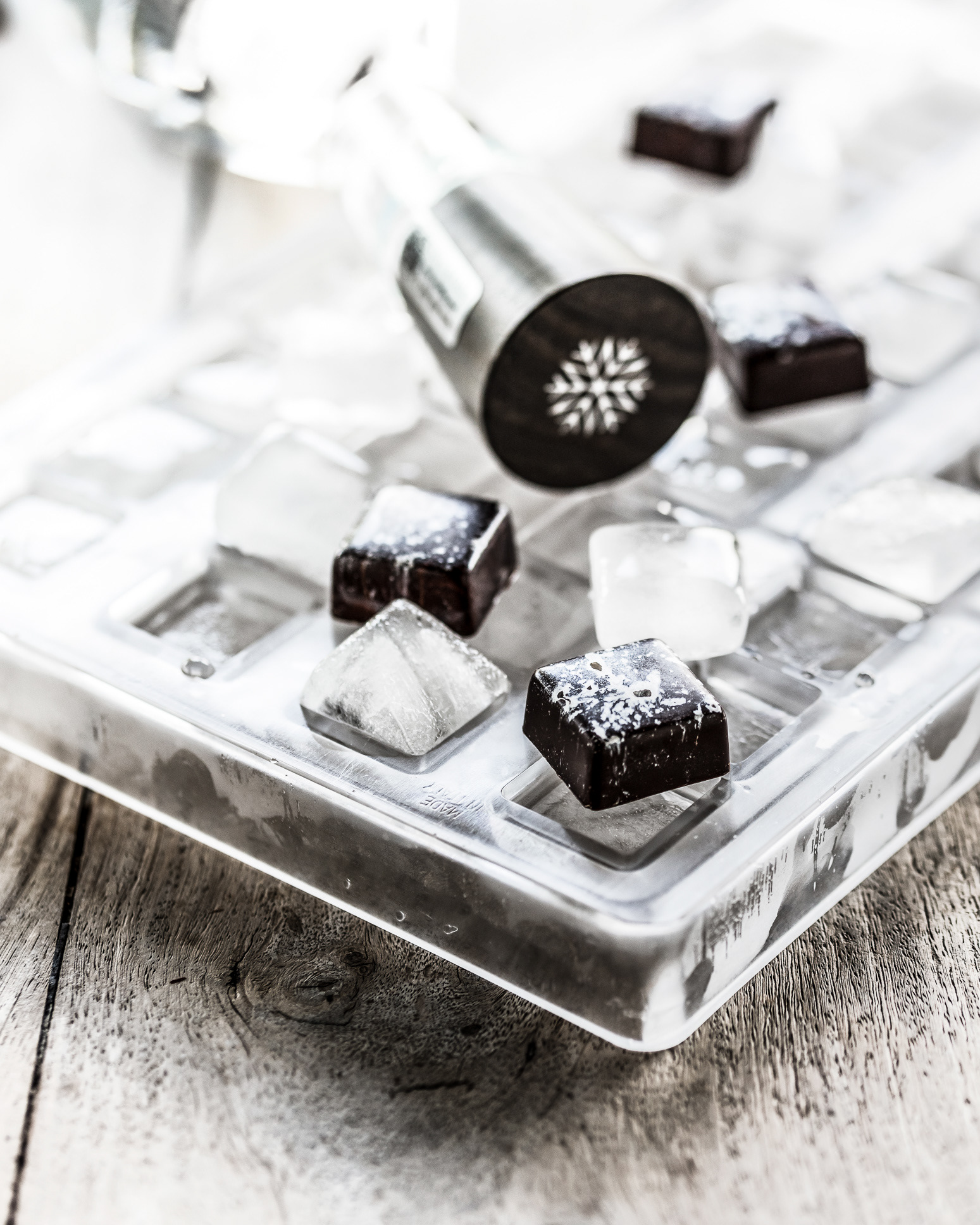Glacier water and chocolate - Peter Svenningsen chocolatier - chocolate - photo Martin Kaufmann