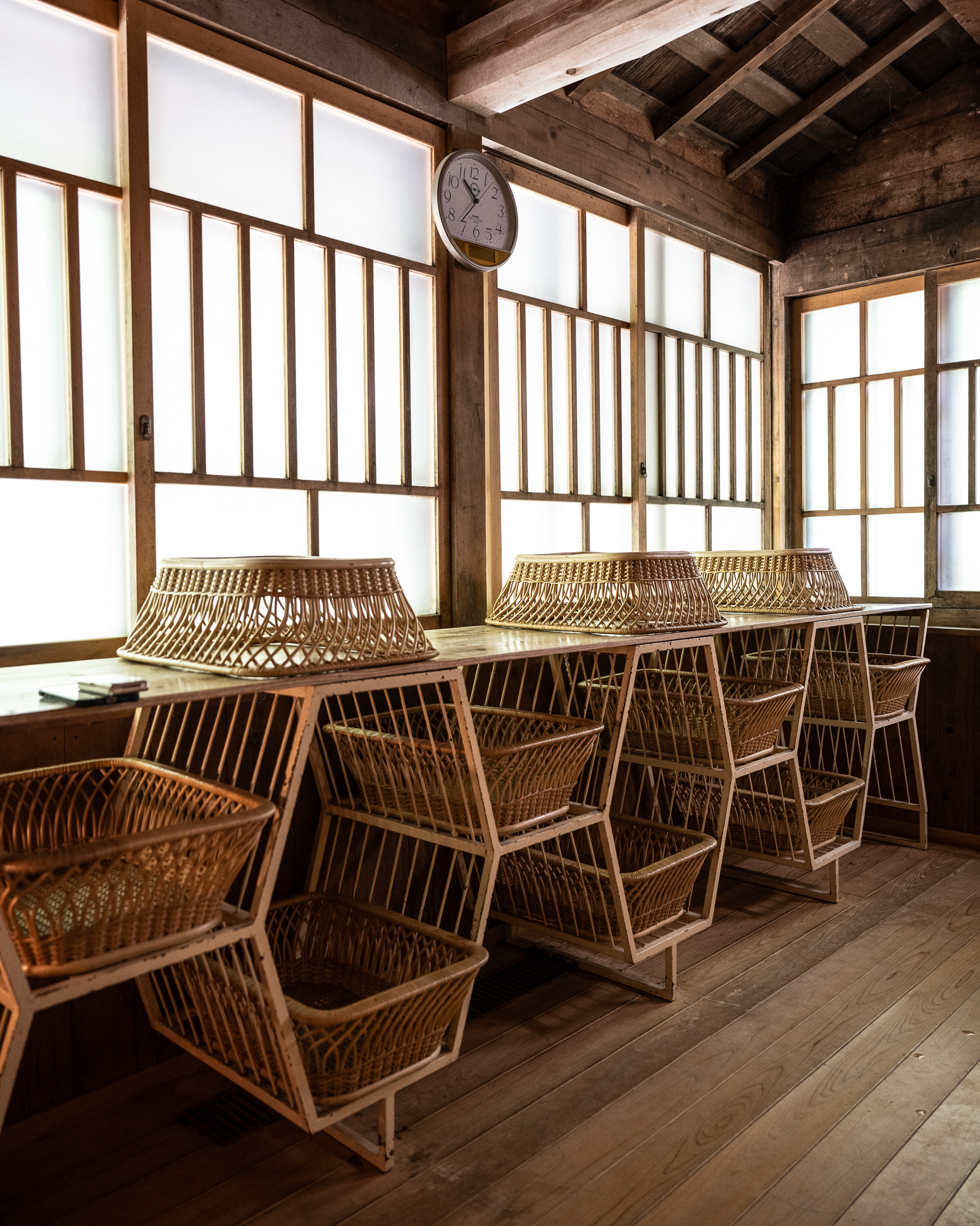 Changing room and baskets at Hoshi Onsen in Japan - photo Martin Kaufmann