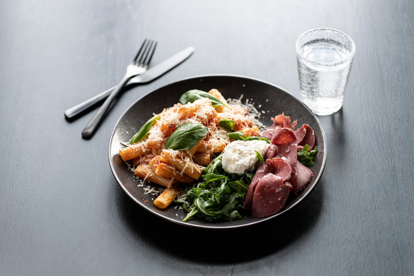 BLOX EATS - cafeteria and foodhall in Copenhagen - photo Martin Kaufmann