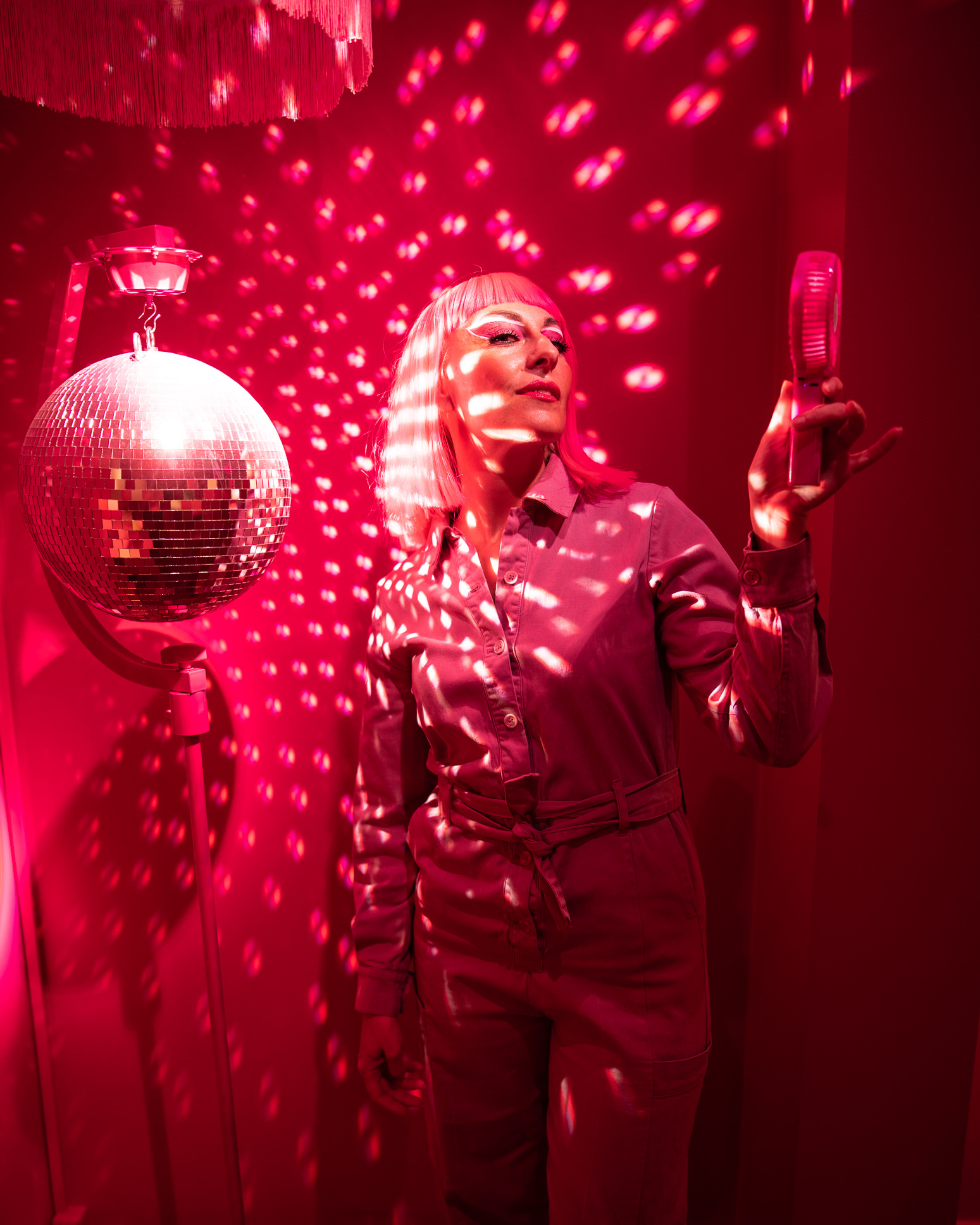 Red room at Restaurant Alchemist in Copenhagen - photo Martin Kaufmann