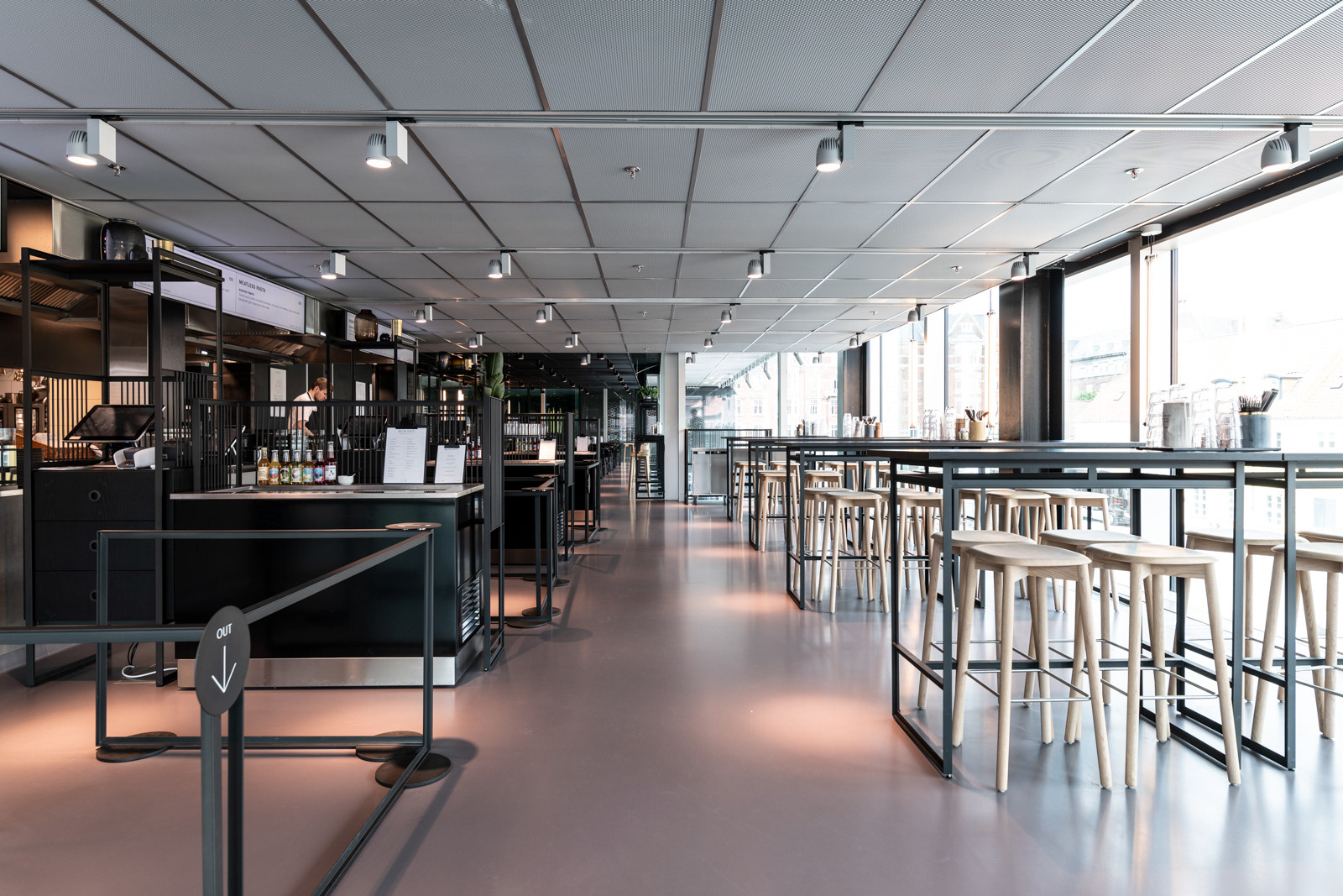 BLOX EATS - cafeteria and foodhall in Copenhagen - photo Martin Kaufmann