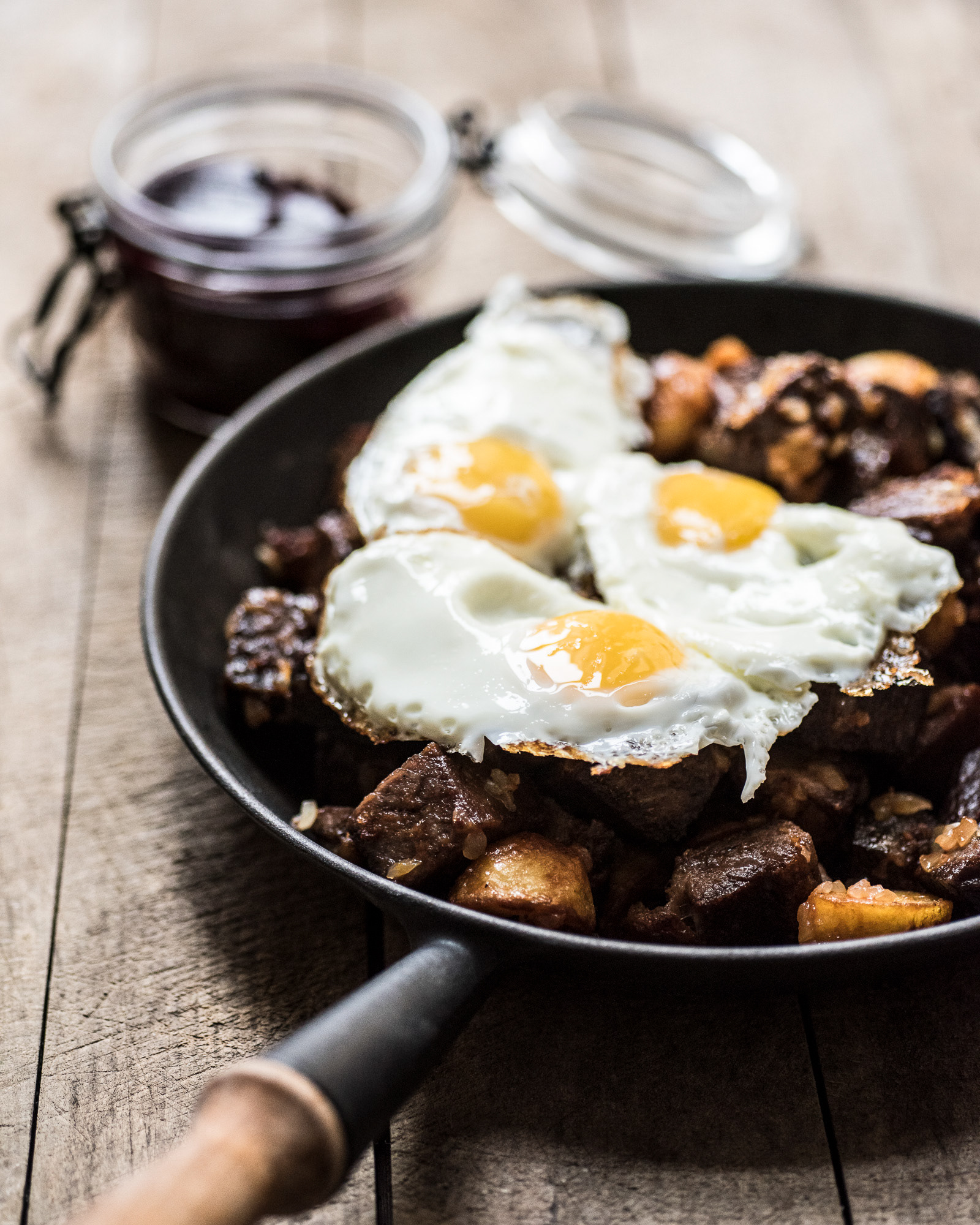 Everyday cooking on the inside - from a cookbook project with Meyers Madhus and Danish state prisons - photo Martin Kaufmann