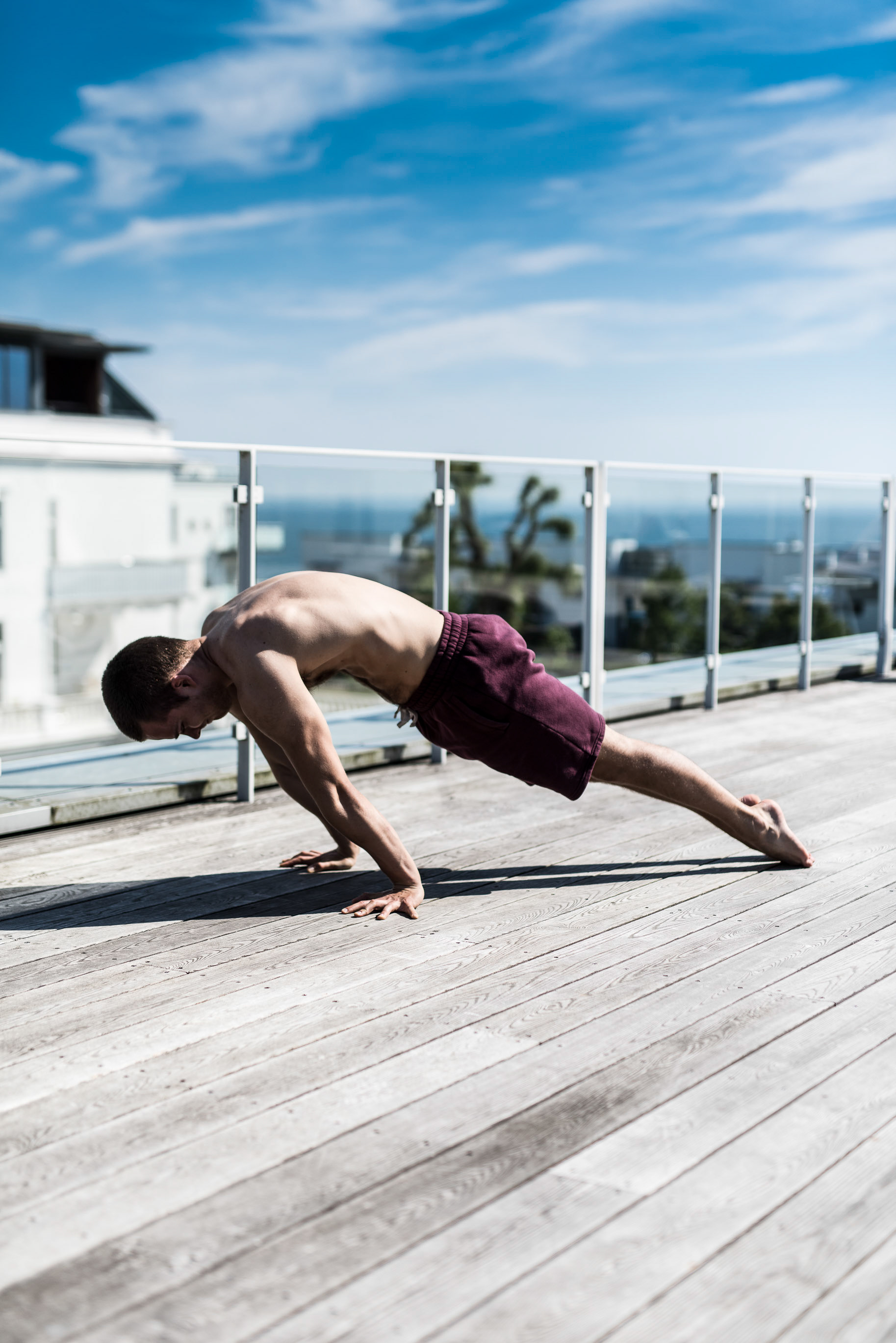 Gymnastics / Mobility with Jonas Thylstrup - at Kurhotel Skodsborg - photo Martin Kaufmann