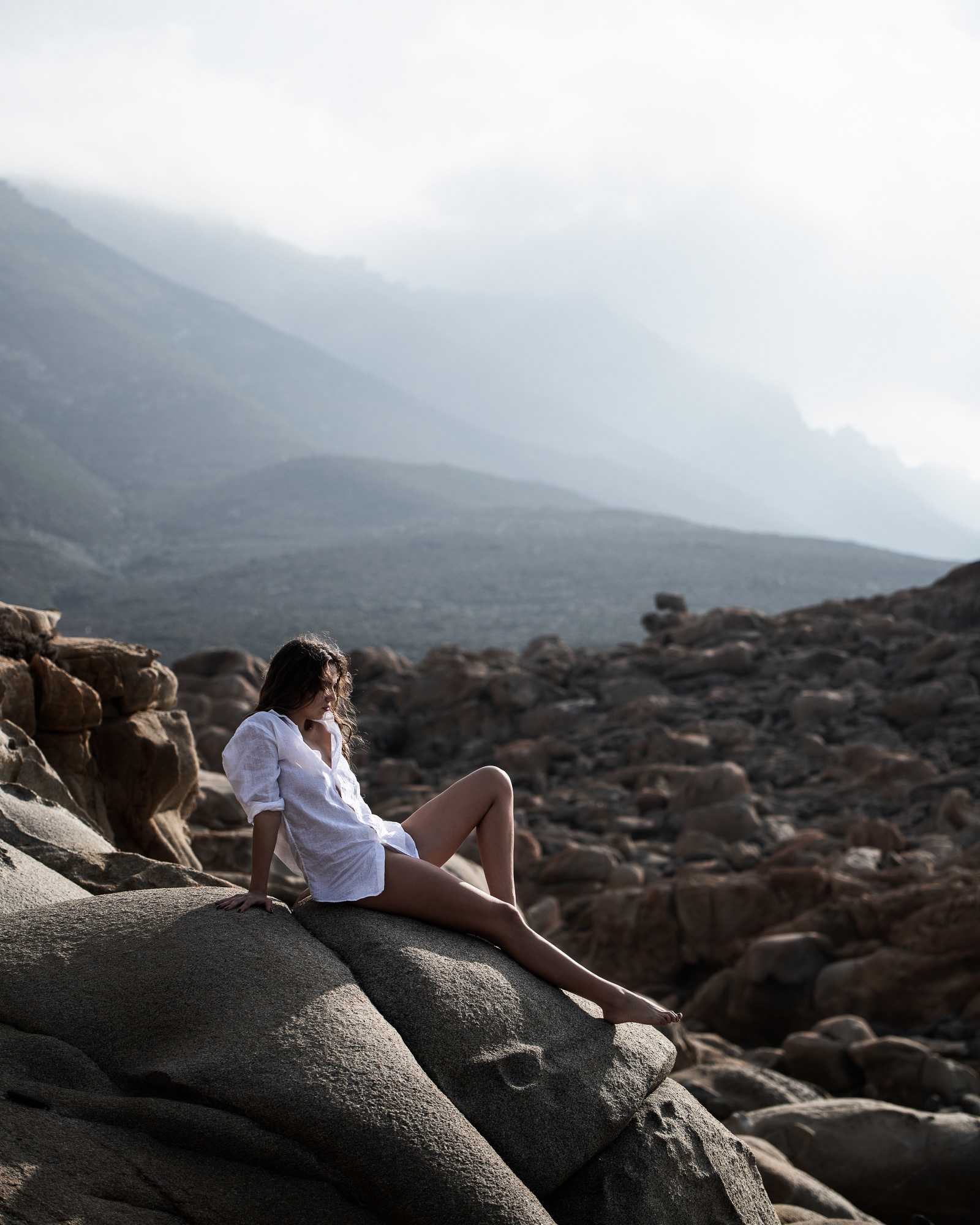 Woman on the beach - from Tinos in Greece - photo Martin Kaufmann