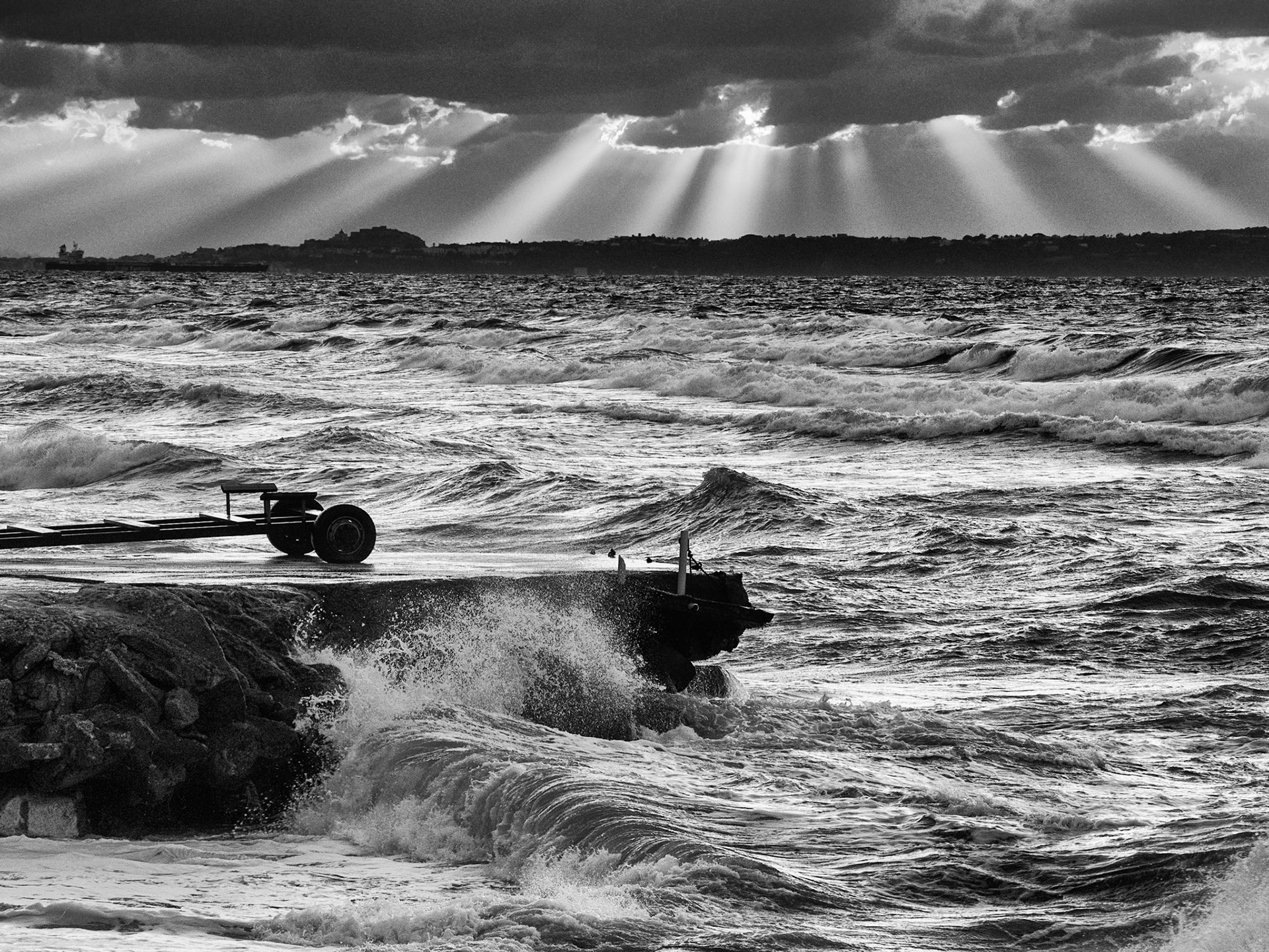 We are used to imagining and dreaming the sea in summer: clear, crystalline, it instills calm and serenity. But the sea is there even in winter, when we are ofter too far from it. It’s not always calm, it can be agitated and stormy. I took this photo of the winter sea of Sicily, my homeland. For years, the Sicilian winter sea has given me sadness and nostalgia. I learned to appreciate it this year.