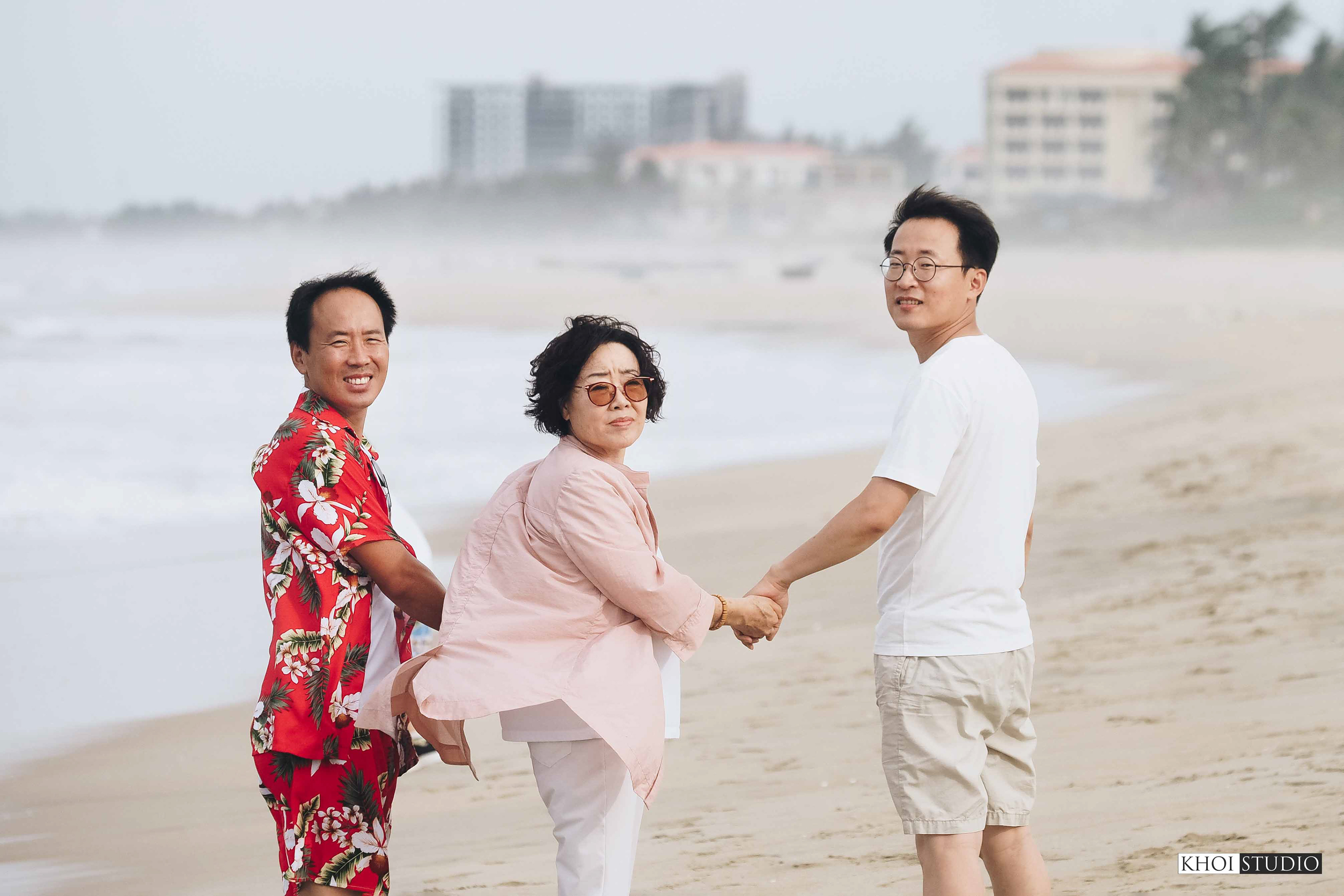 Da Nang Family Photographer | Family from South Korea