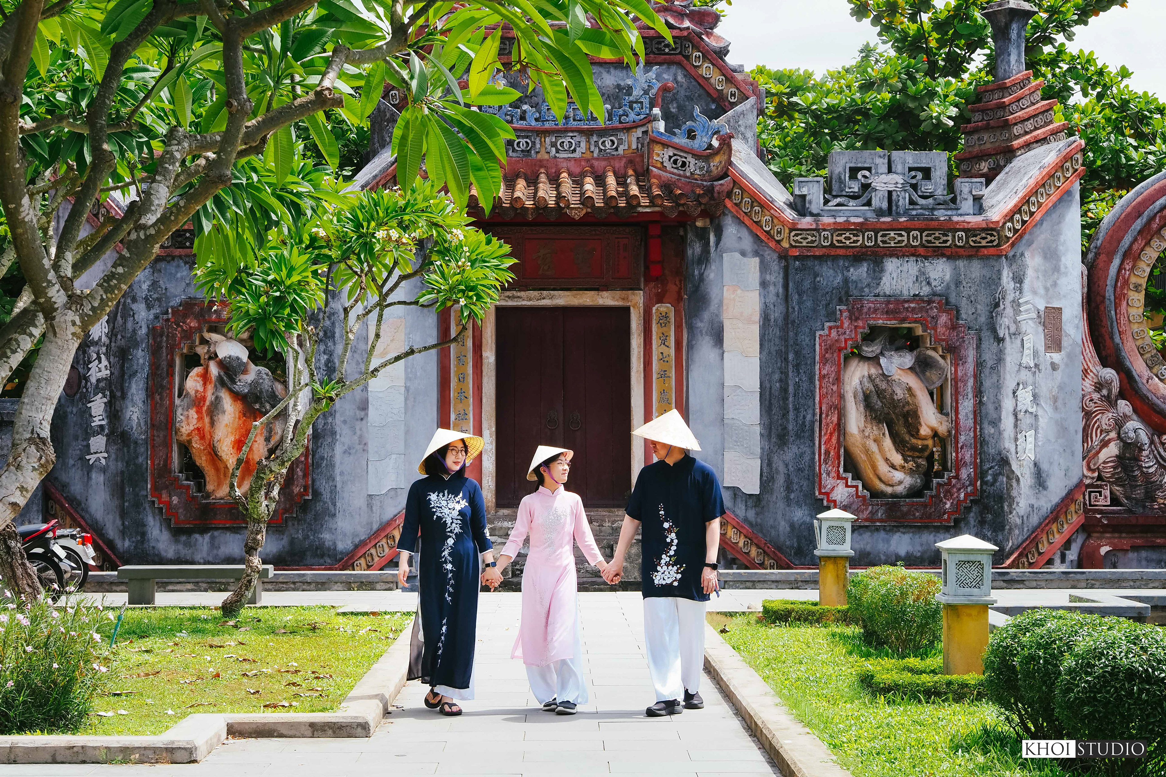 Korean family photo shoot in Hoi An ancient town (Vietnam) - 호이안 고대도시에서의 한국인 가족사진 촬영(베트남)