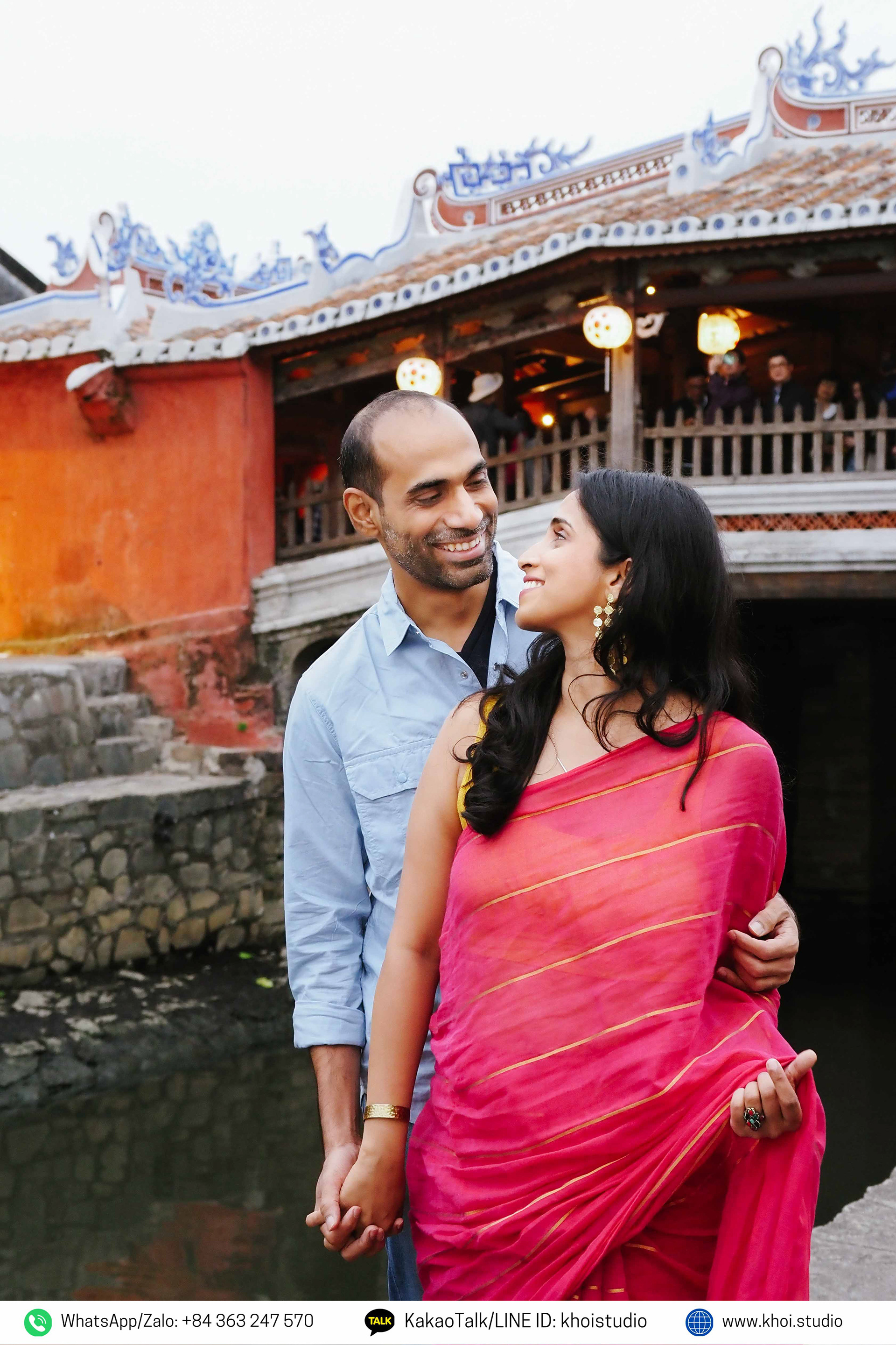 Travel photography service for Indian tourists in Hoi An - Chụp ảnh du lịch khách Ấn Độ tại Hội An