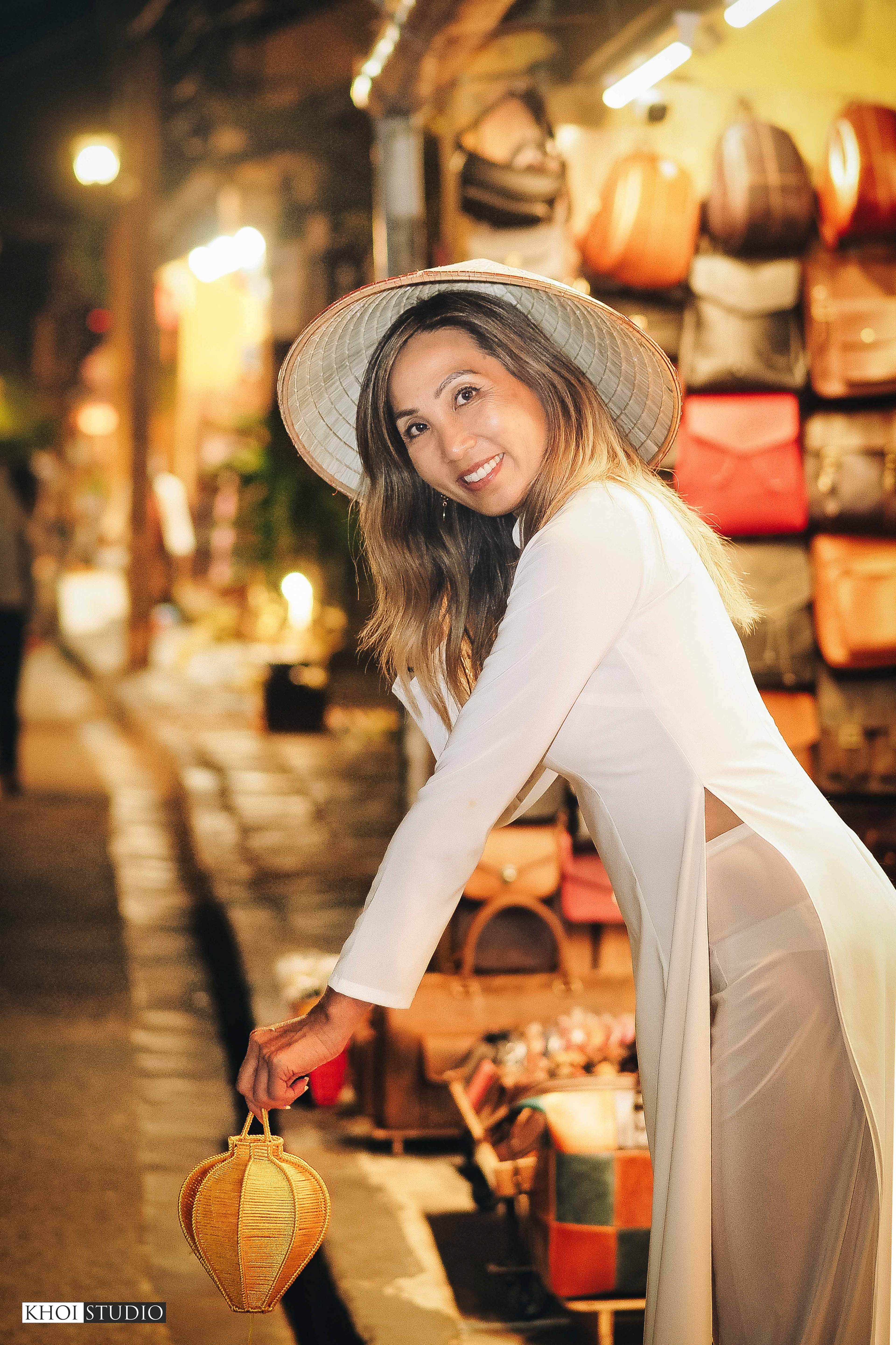 Hoi An Ao Dai Photoshoot | Couple from Australia