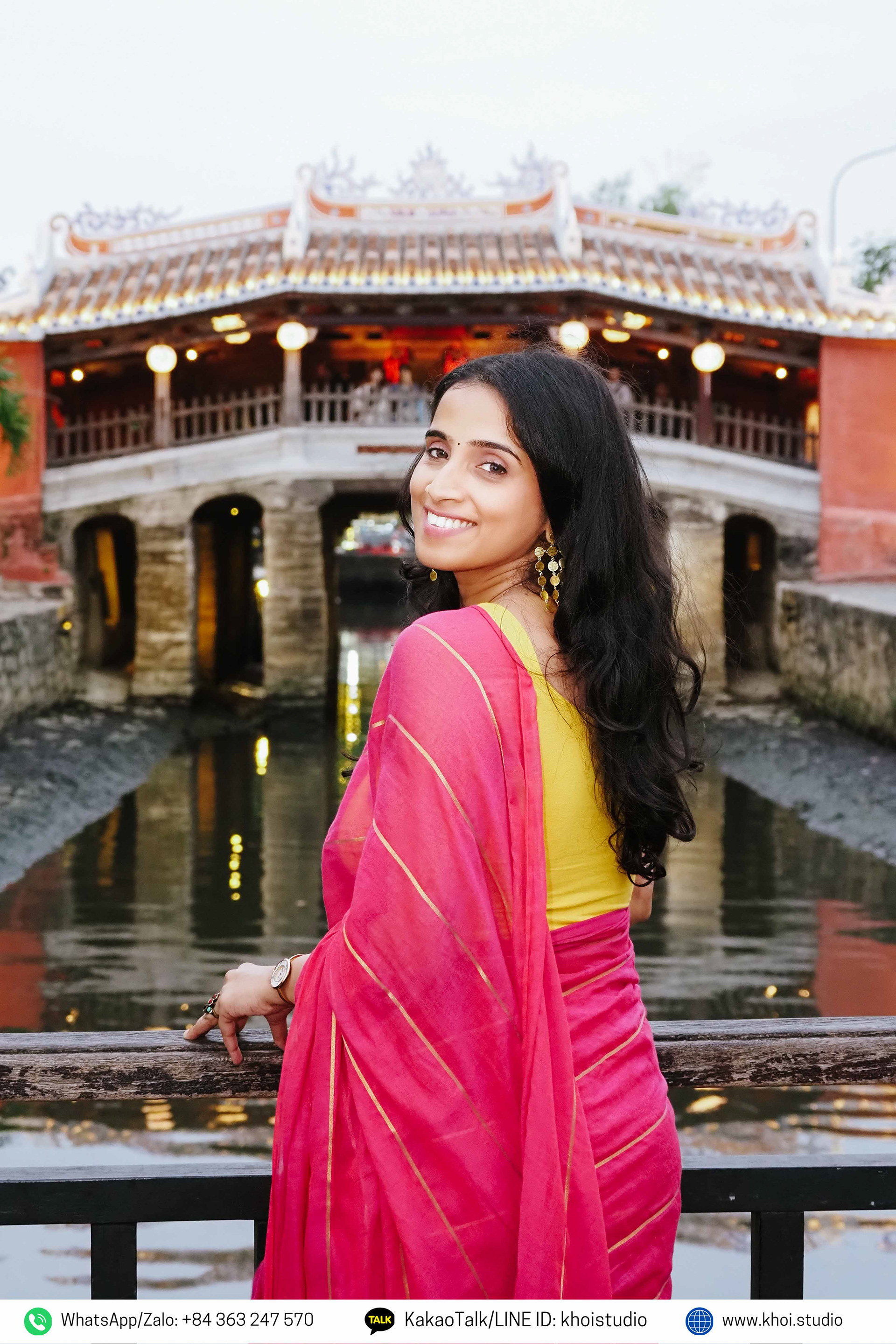 Travel photography service for Indian tourists in Hoi An - Chụp ảnh du lịch khách Ấn Độ tại Hội An