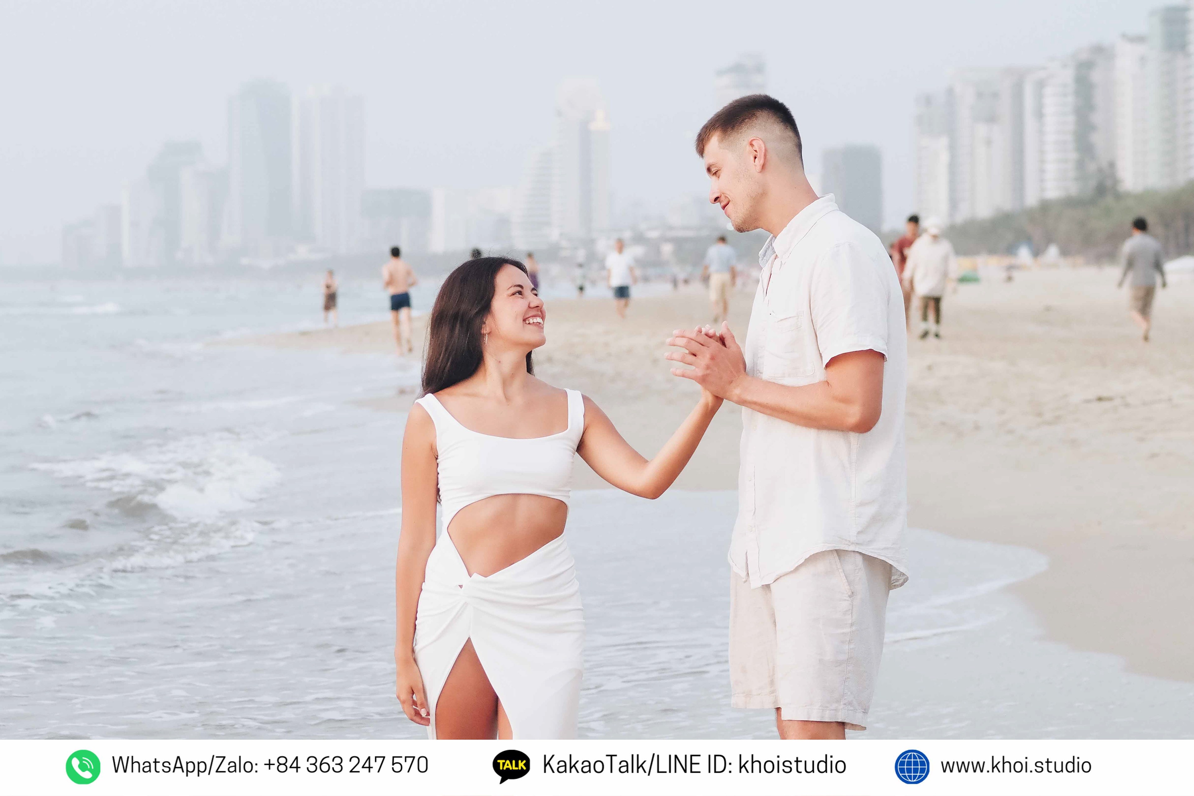 Seaside Love Story: Couple Photoshoot in Da Nang