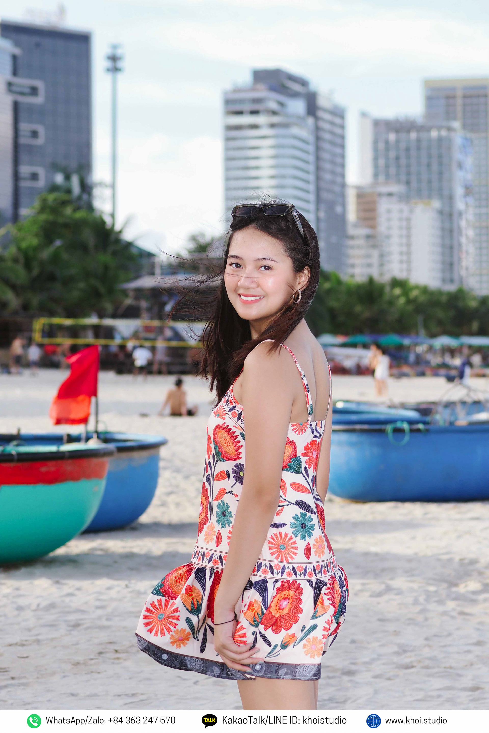 Family vacation photography activities on Da Nang beaches