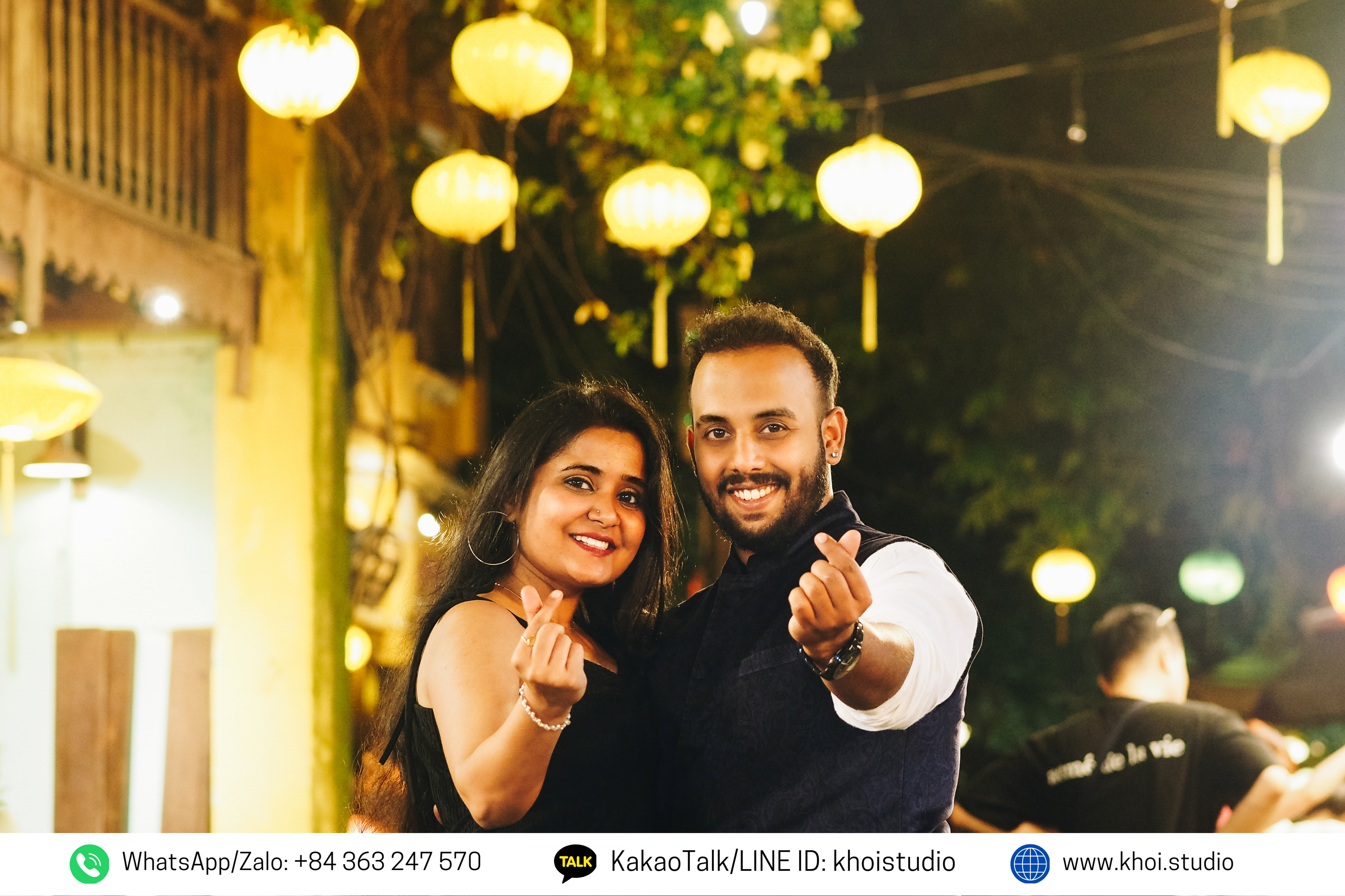 Travel photography service for Indian tourists in Hoi An - Chụp ảnh du lịch khách Ấn Độ tại Hội An