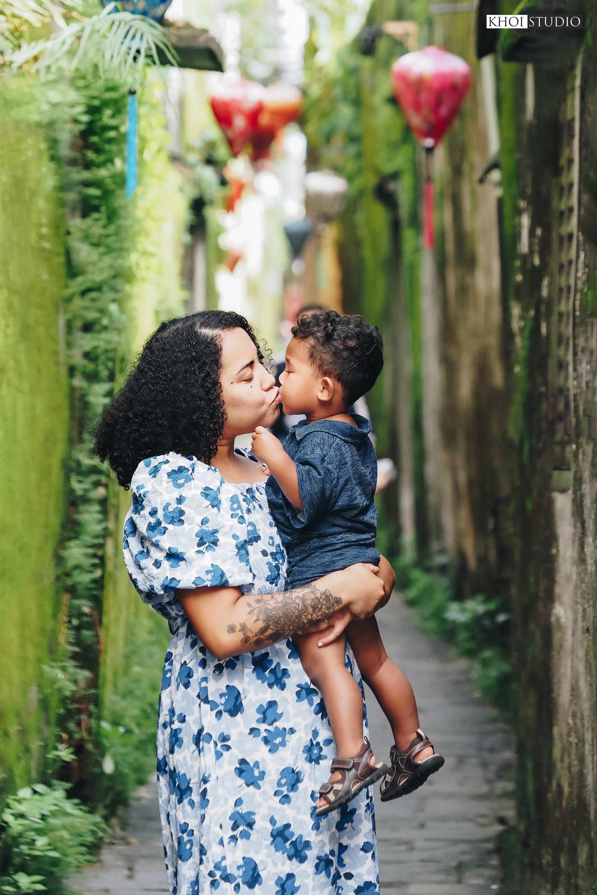 Hoi An Family Photoshoot | Solem's family from USA