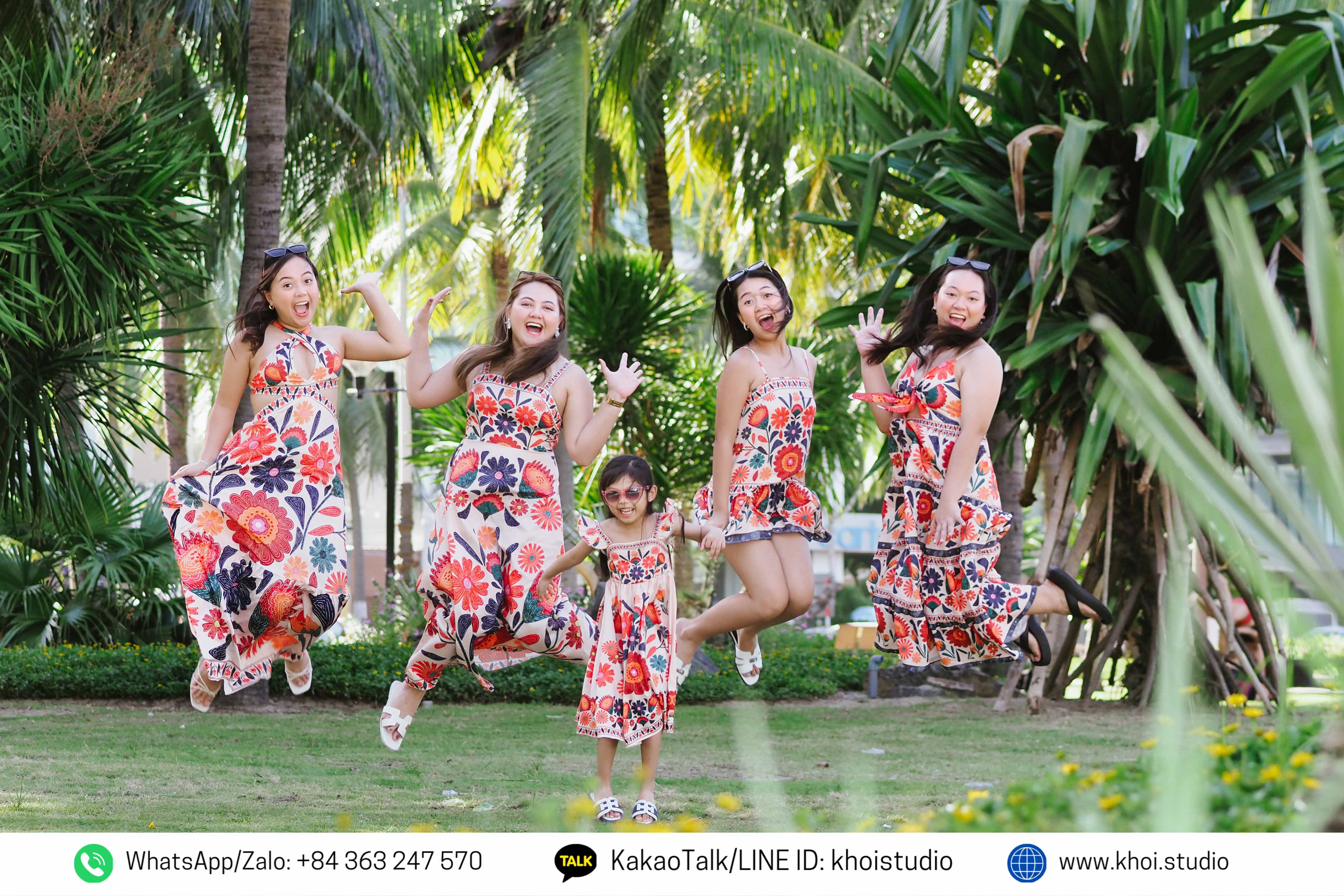 Family vacation photography activities on Da Nang beaches