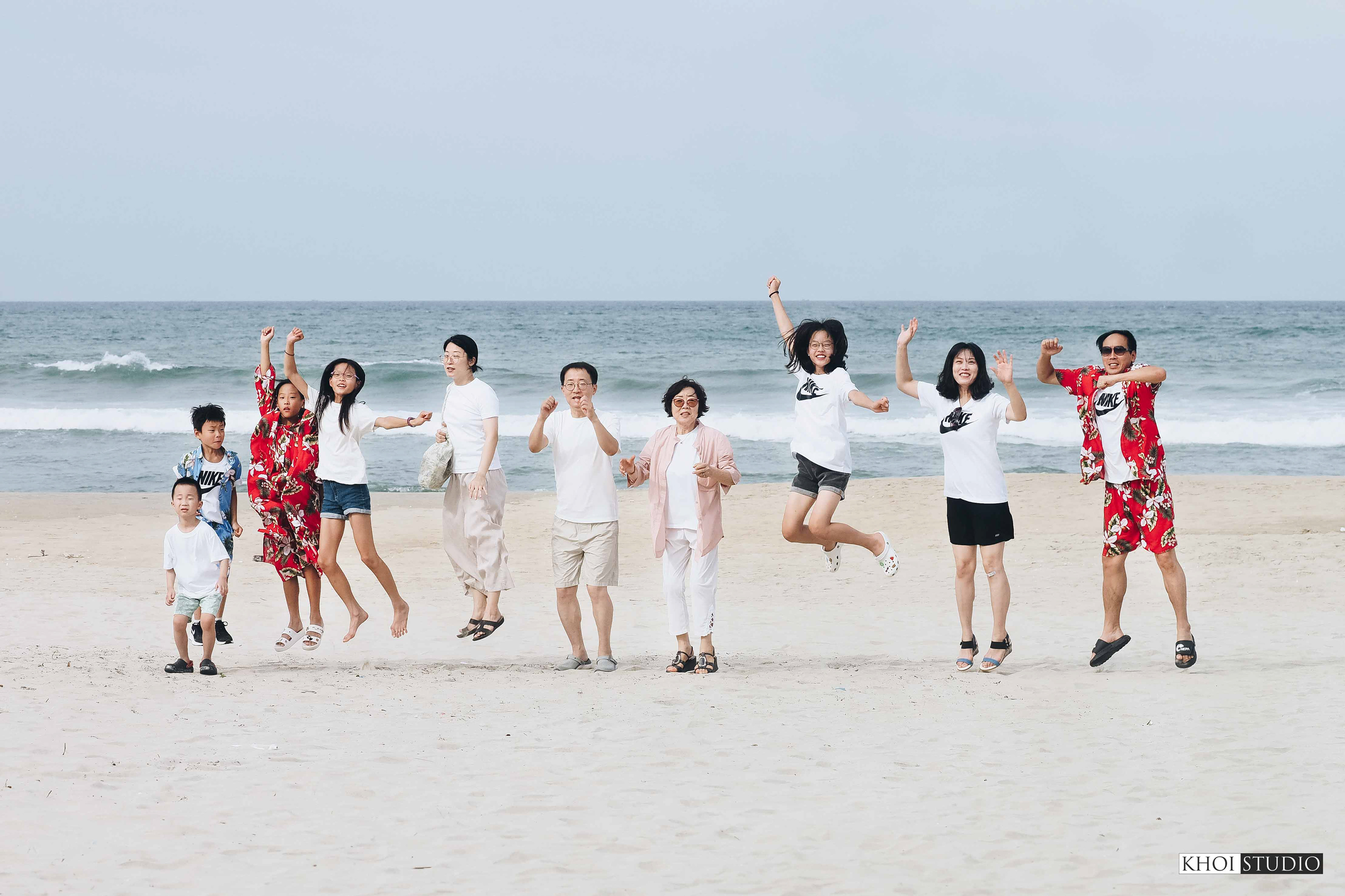 Korean family photo shoot at Danang beach resort - 다낭 해안 리조트에서 한국 가족 사진 촬영