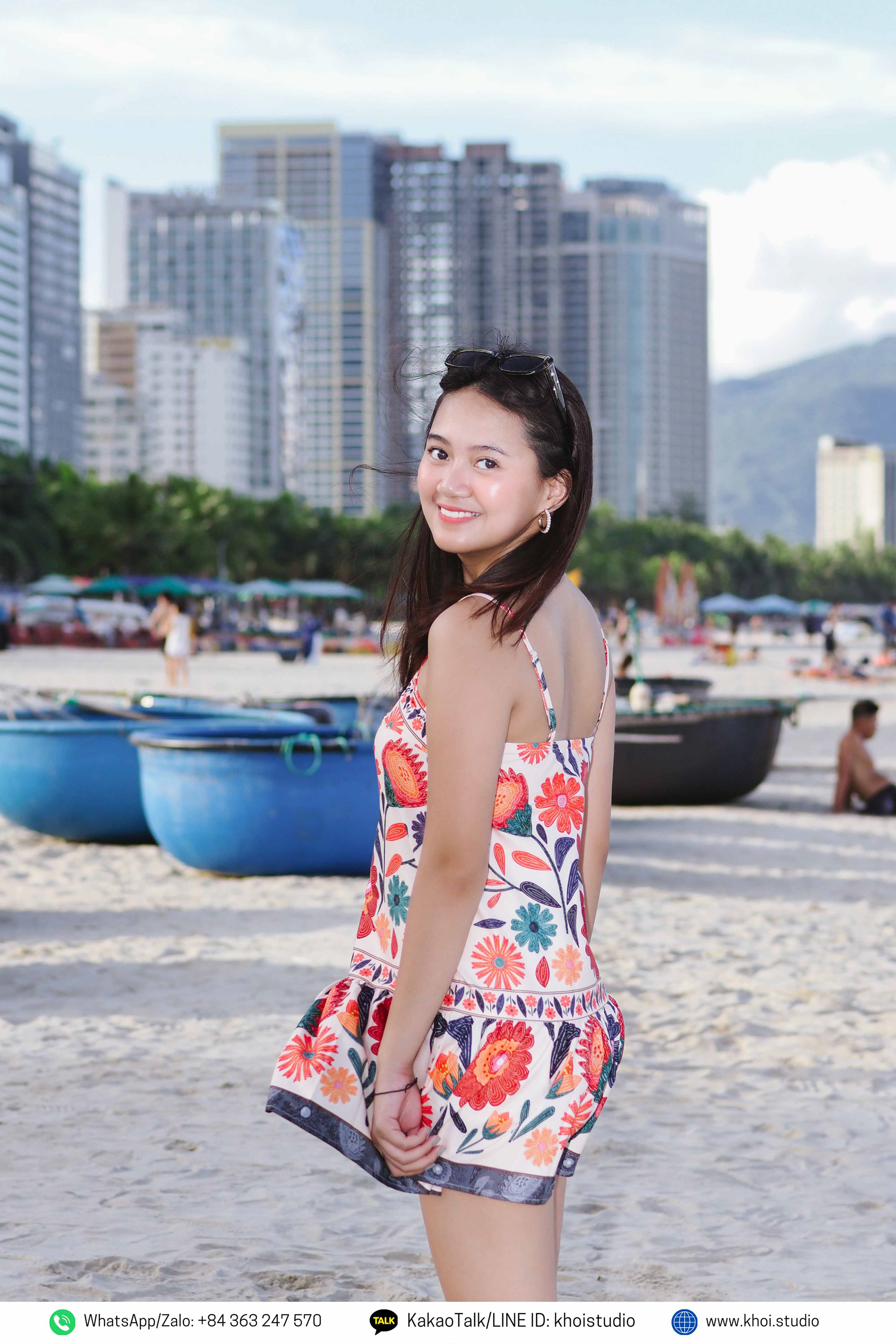 Family vacation photography activities on Da Nang beaches