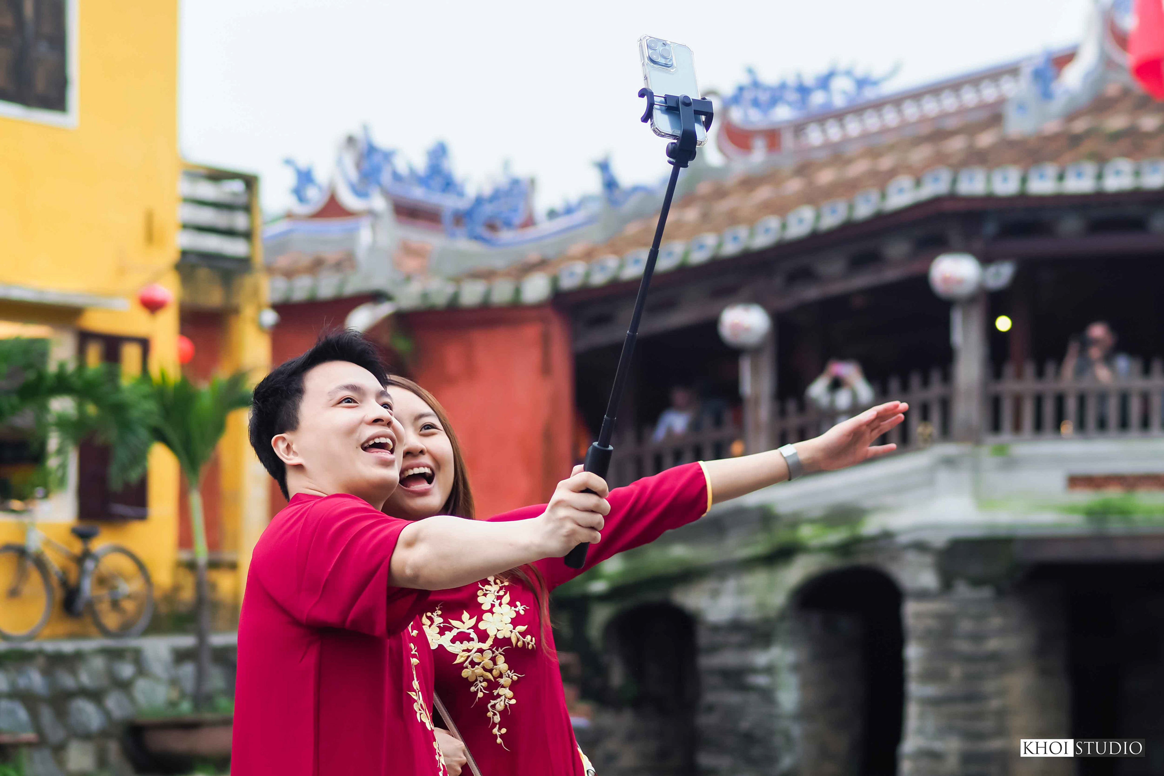 Snapshot on the streets of Hoi An, Vietnam
