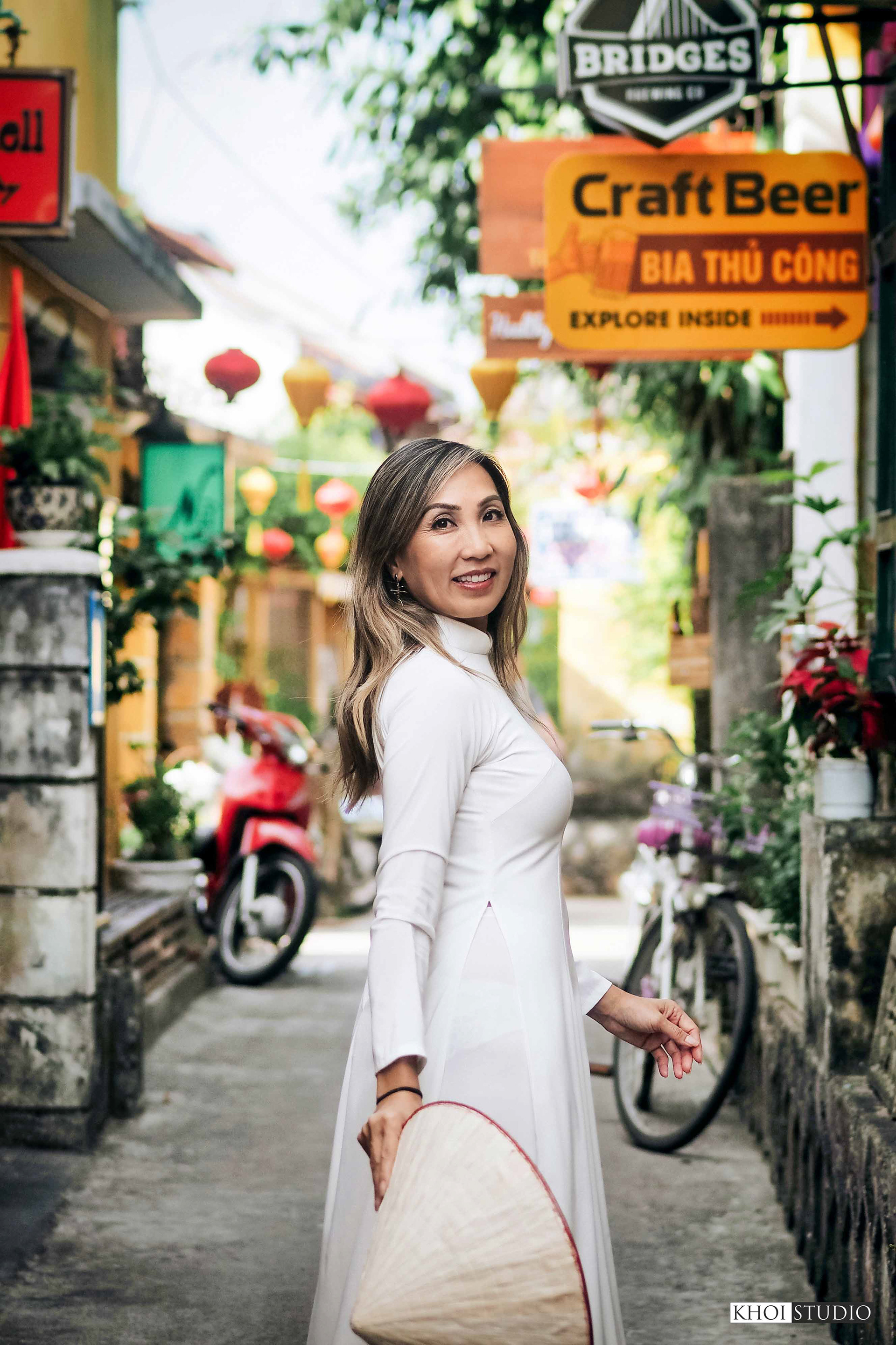 Hoi An Ao Dai Photoshoot | Couple from Australia