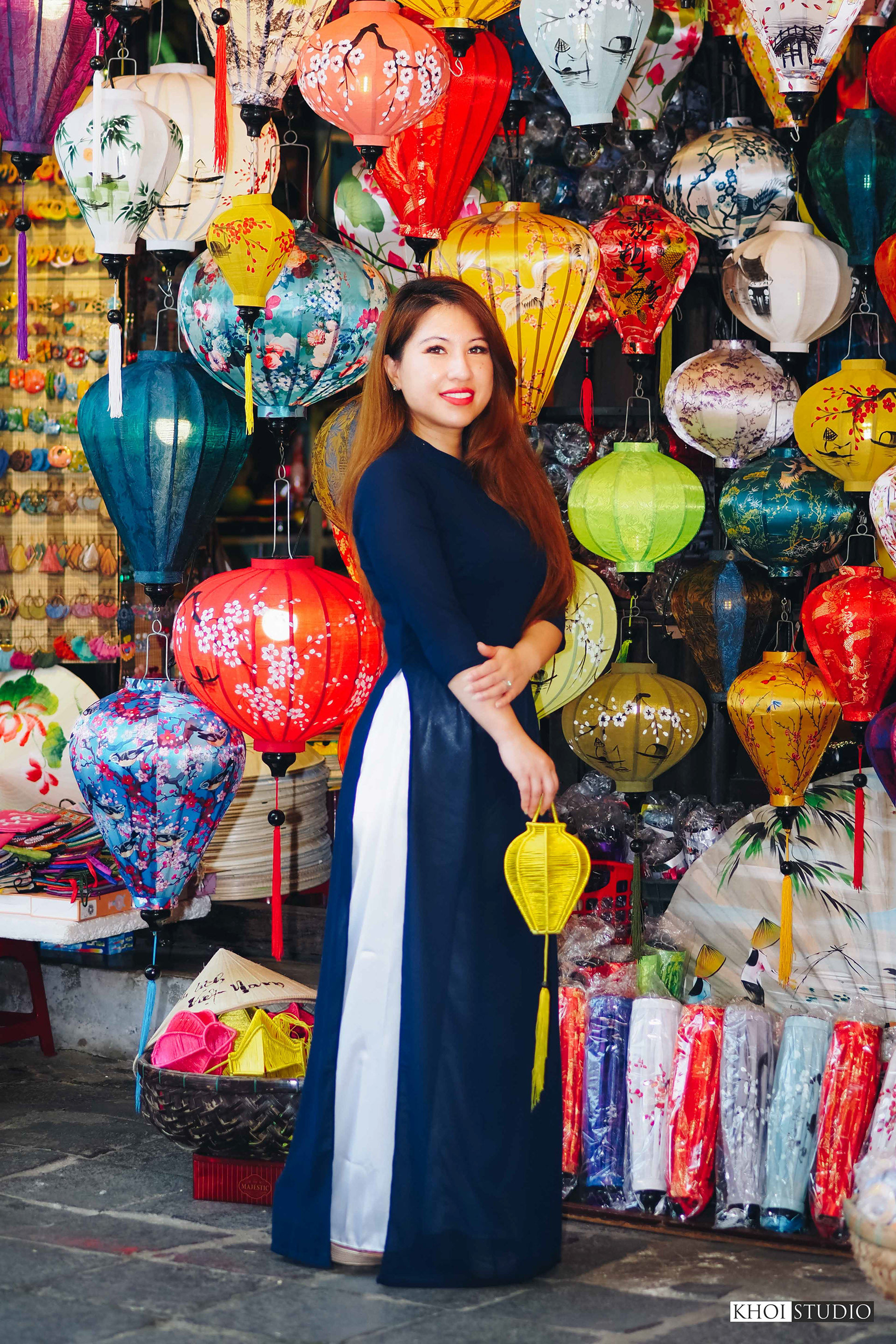 Family photo shoot in Hoi An ancient town (Vietnam) - Family from Australia