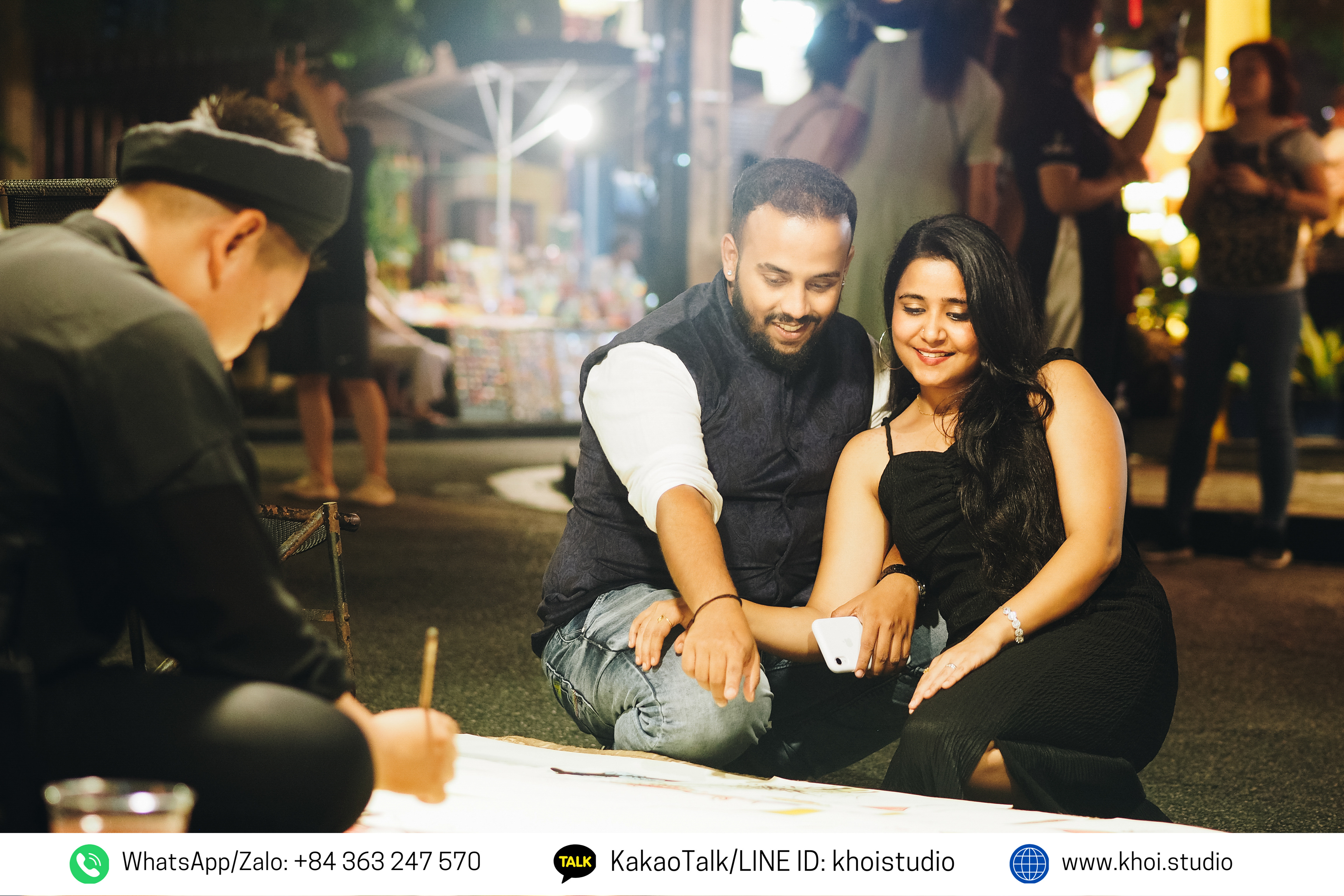 Travel photography service for Indian tourists in Hoi An - Chụp ảnh du lịch khách Ấn Độ tại Hội An