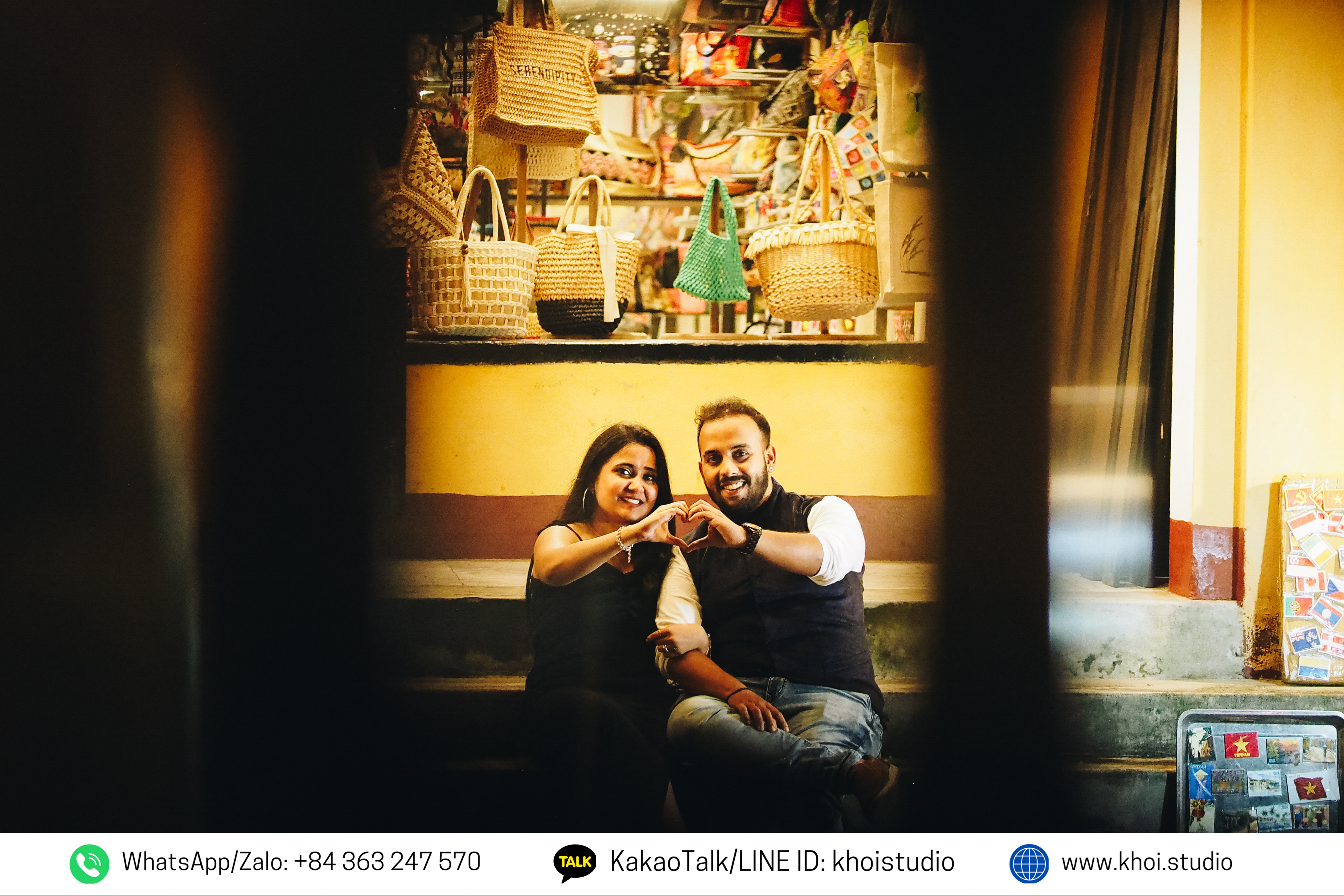 Travel photography service for Indian tourists in Hoi An - Chụp ảnh du lịch khách Ấn Độ tại Hội An