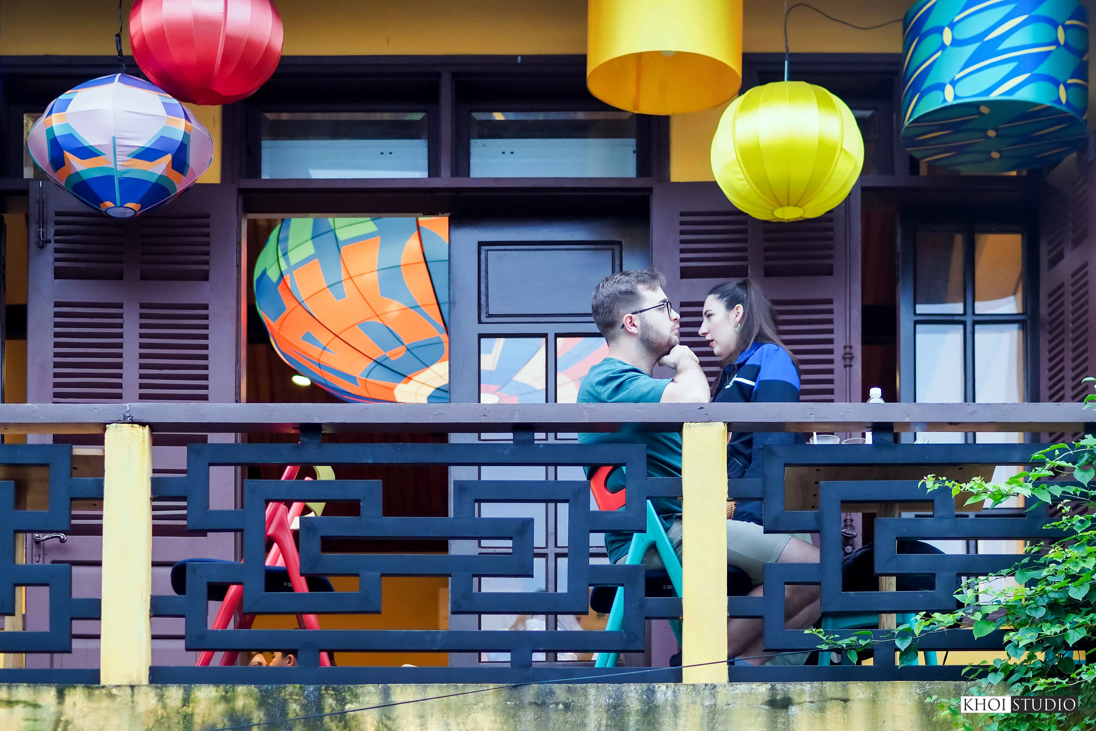 Snapshot on the streets of Hoi An, Vietnam