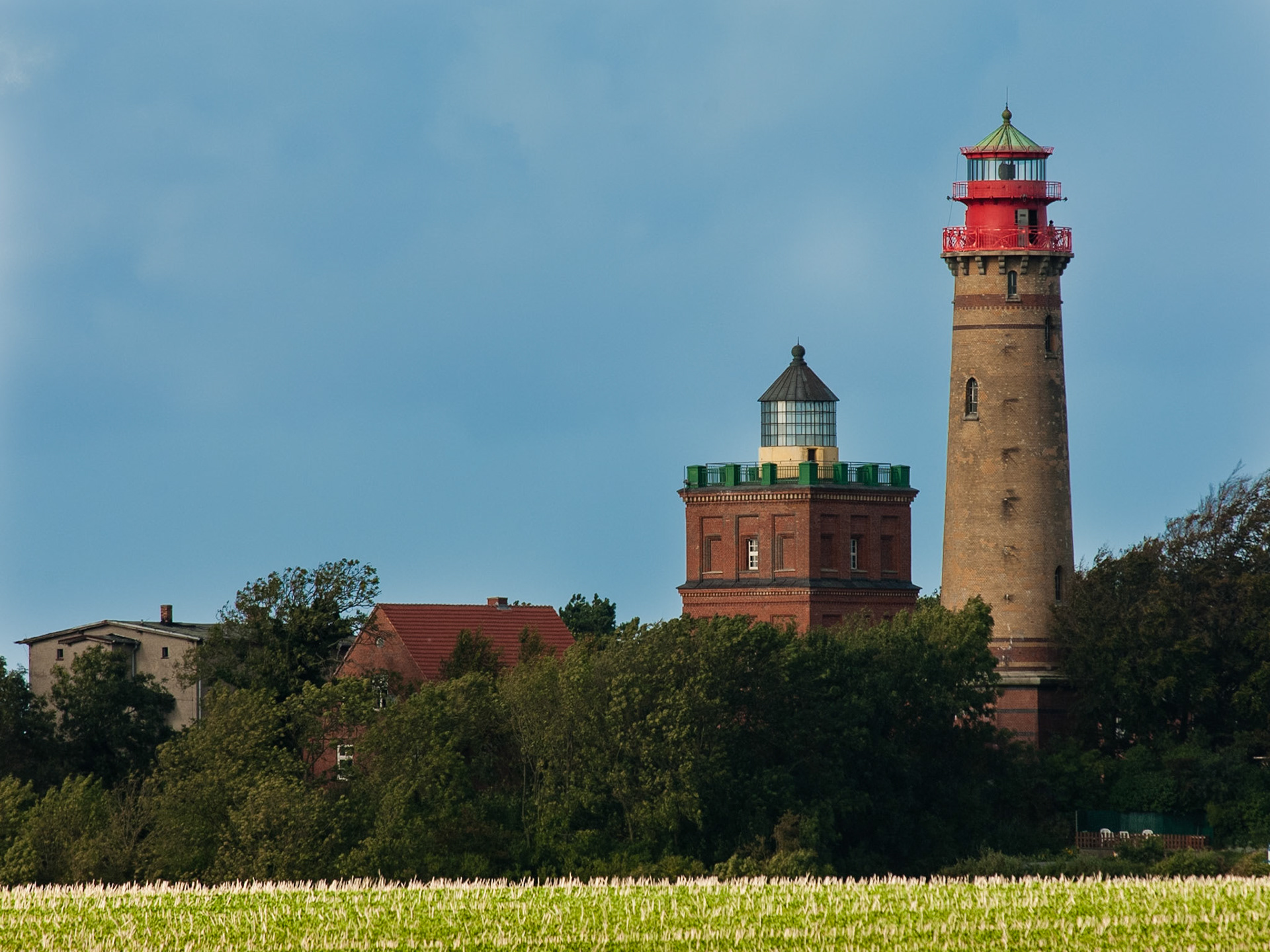 Peil- und alter Leuchtturm
