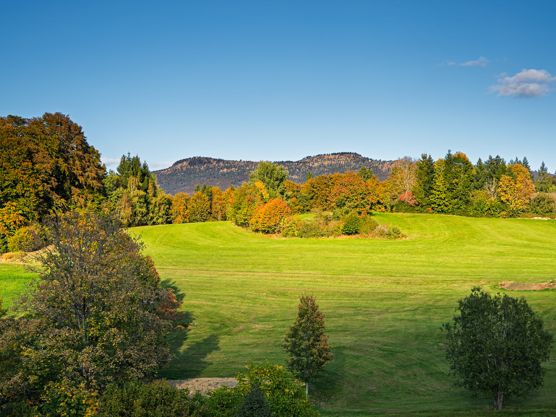 Bayrische Landschaft in Herbstfarben